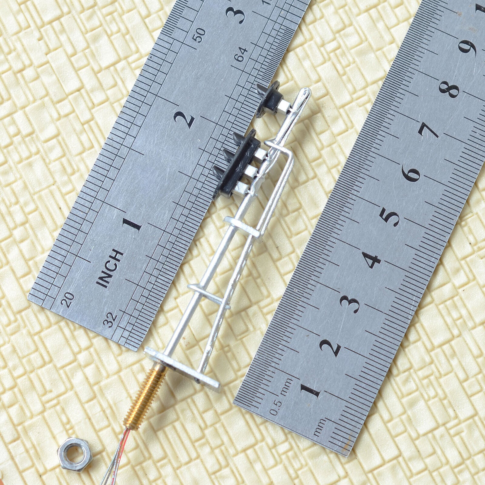 1 x HO / OO block signals LED model train shunting 2 heads hump signals R+G/Y/R