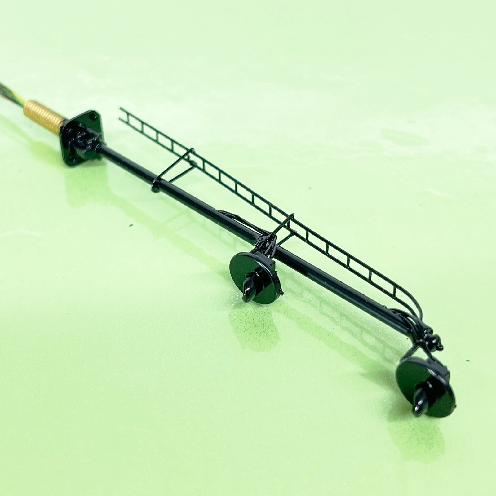 1 x HO scale model railroad tri-color searchlight signal LED metal #DL02skBL