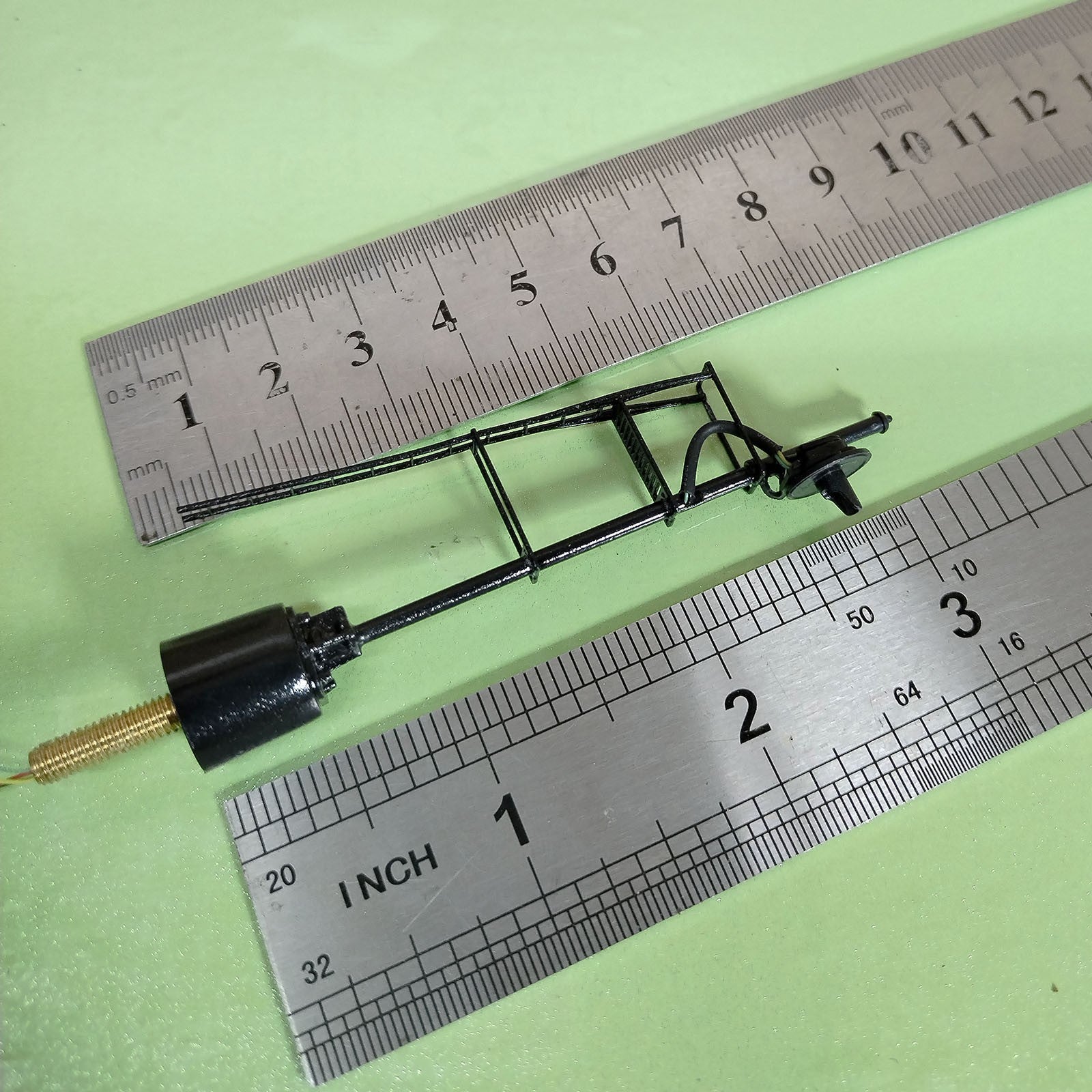 1 x HO scale model railroad tri-colors searchlight signal steel cabinet #02BL