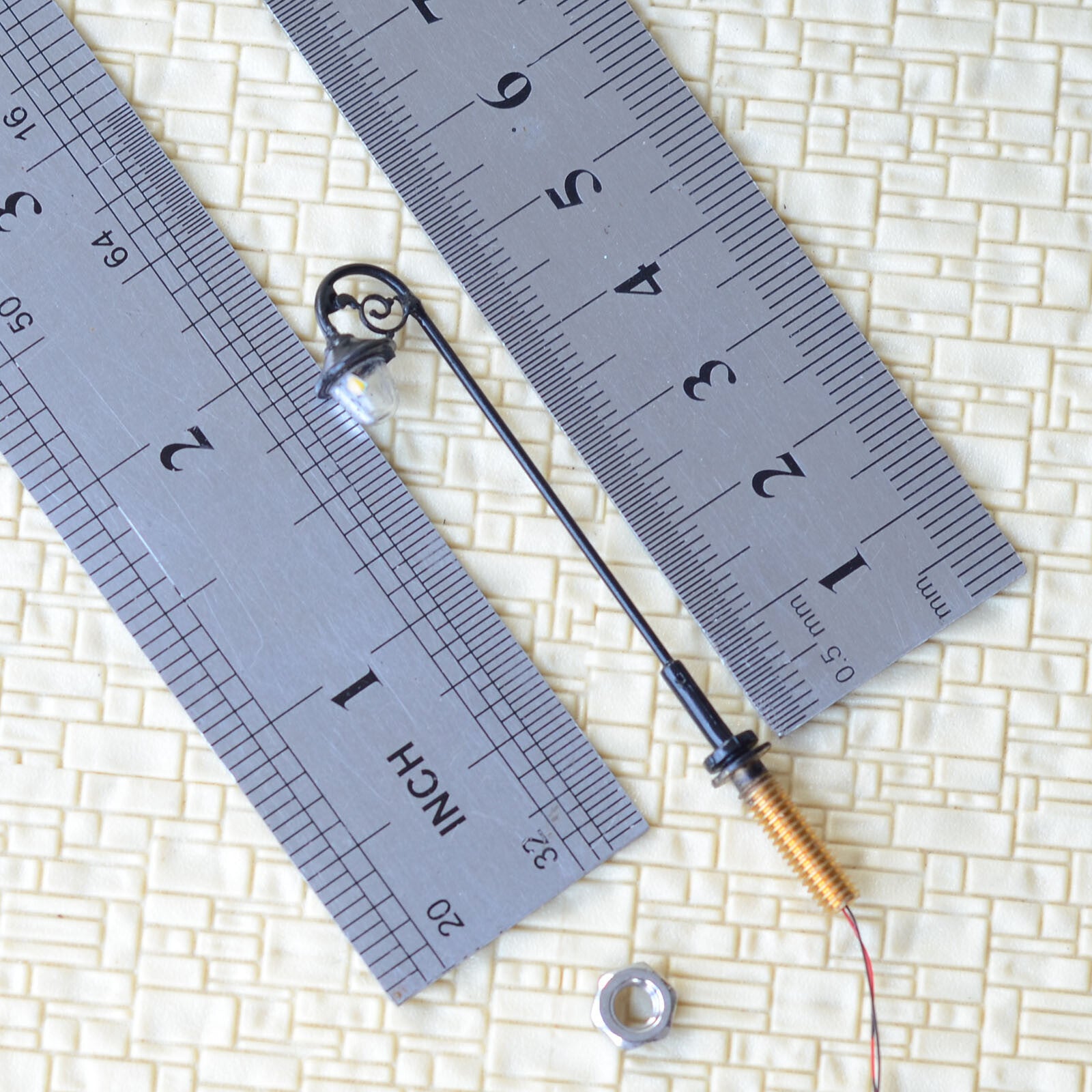 5 x HO/OO model railroad antique street light warm white LED lamp post #F0912BL