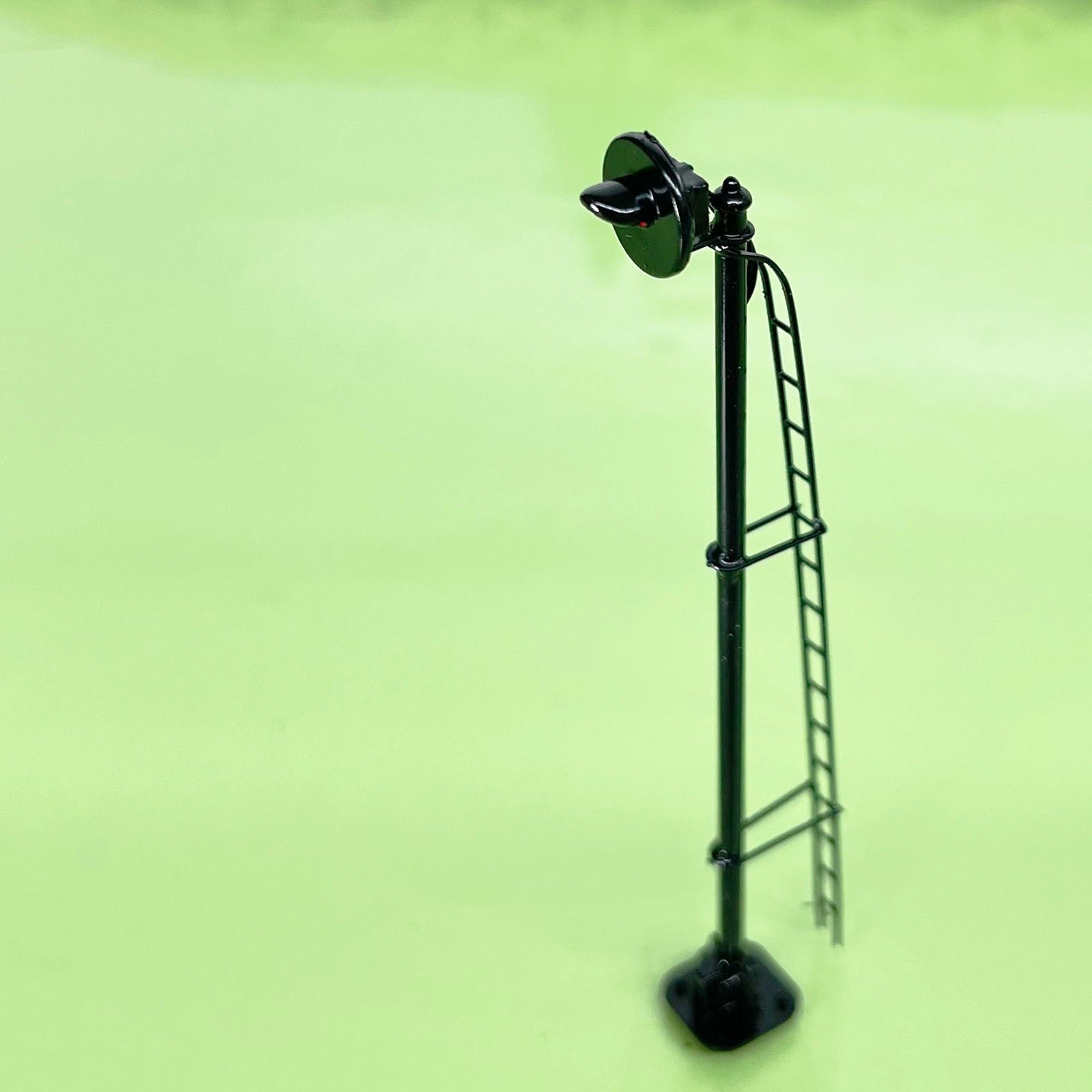 1 x HO scale model railroad tri-color searchlight signal LED metal #DL01skBL