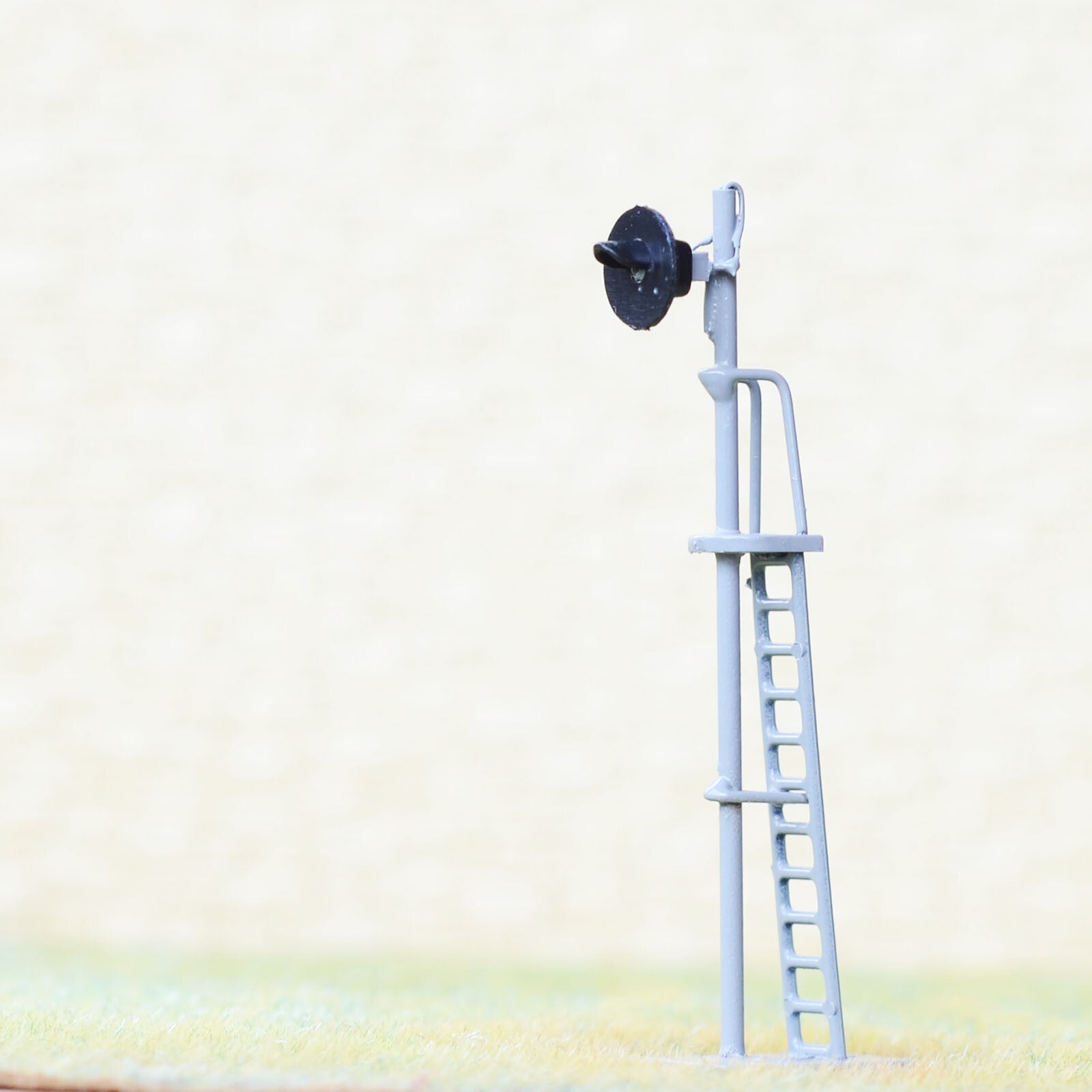 1 x HO scale searchlight block signal model train bi-colors 2mm LEDs R/G #G21