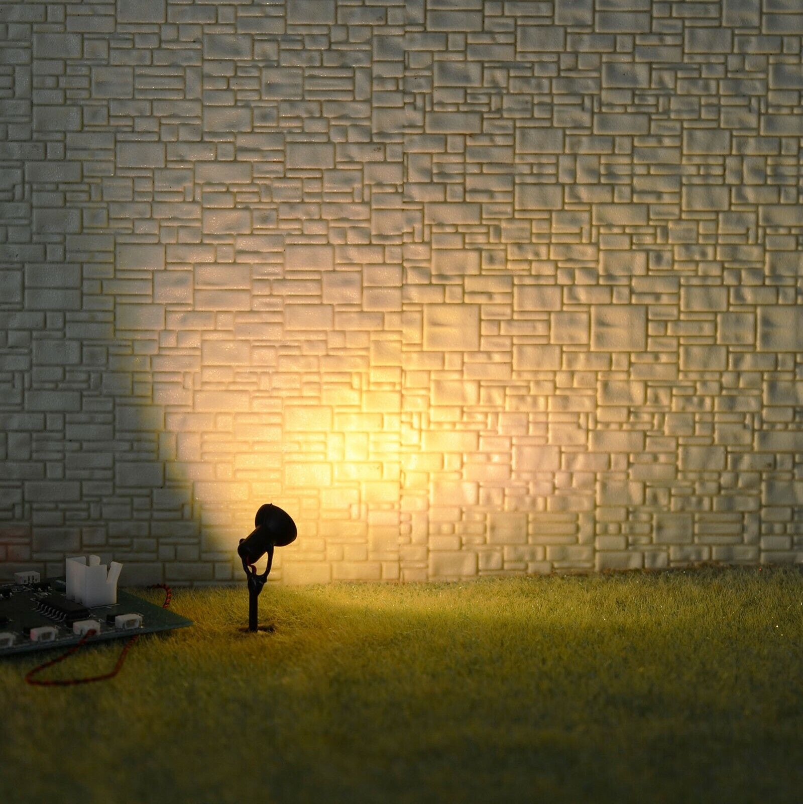 6 x PNP HO scale LED spotlight model limelight projector street lamp post #P4