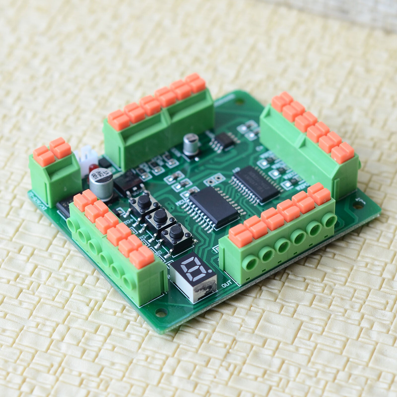 1 x model traffic light signals controller 4 ways synchronously screwdriver free