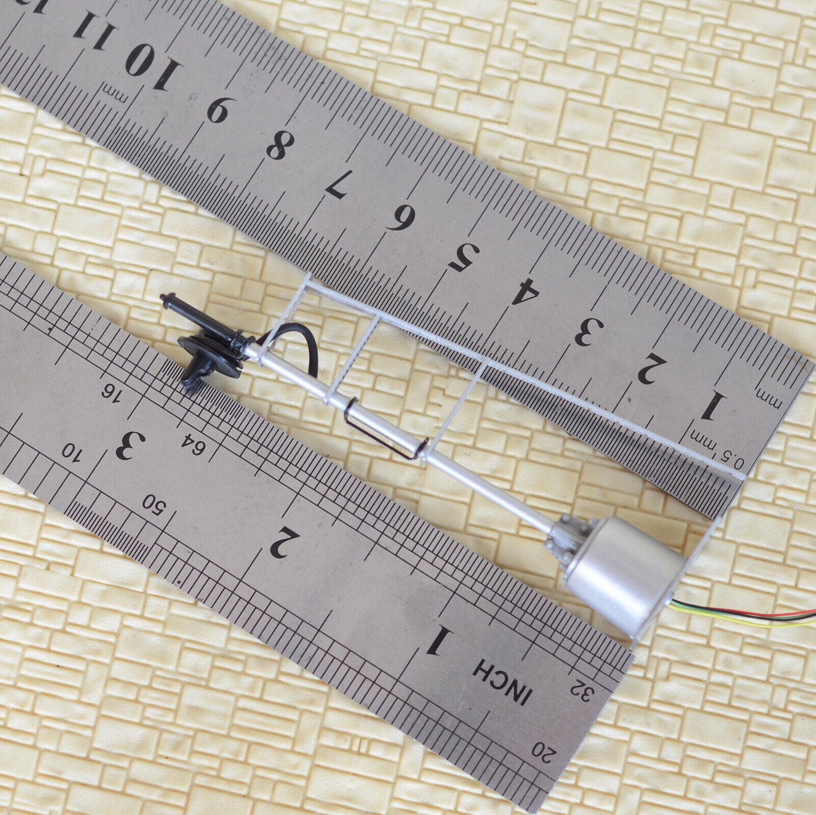 1 x HO scale model railroad tri-colors searchlight signal metal round pier #02SP