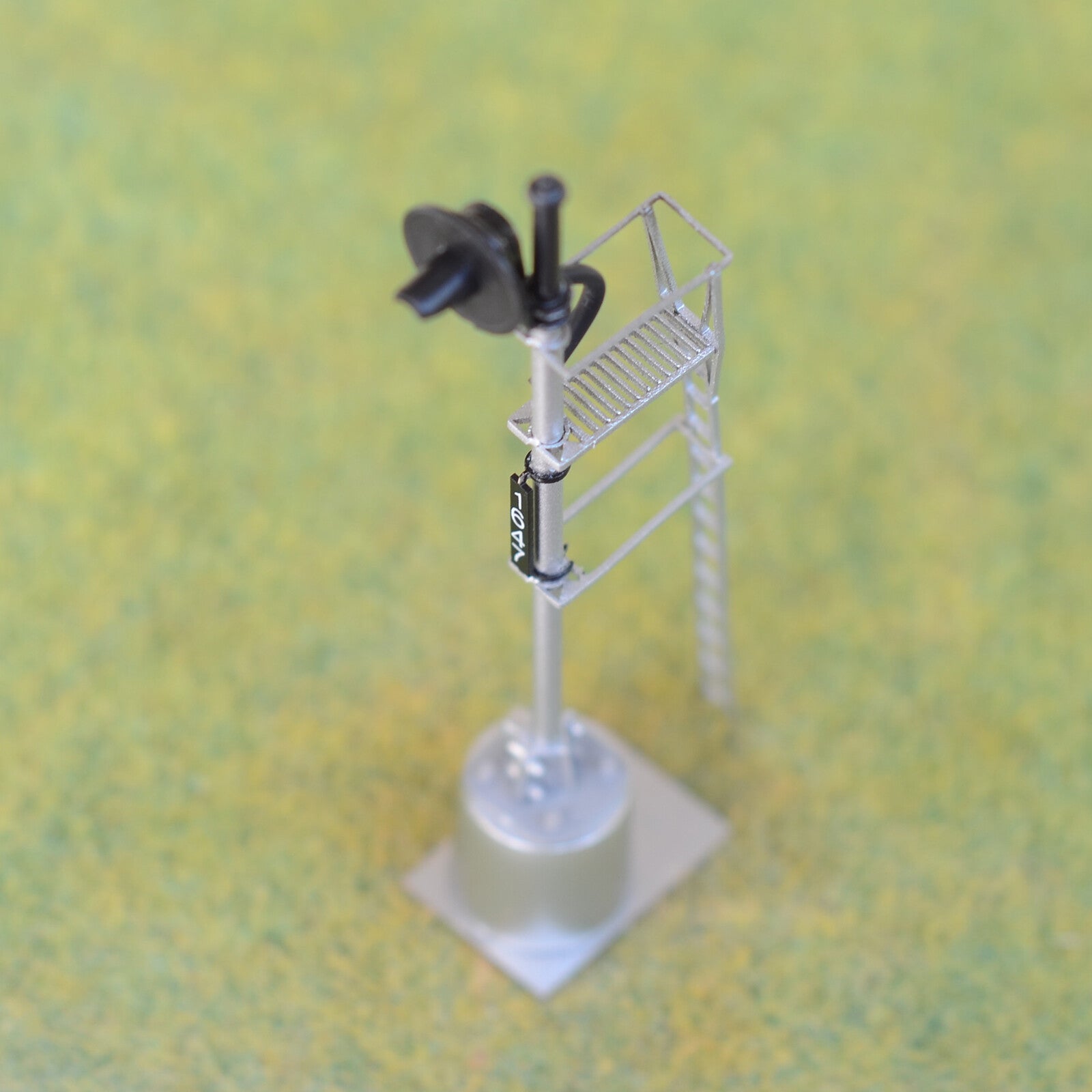 1 x HO scale model railroad tri-colors searchlight signal metal round pier #02SP