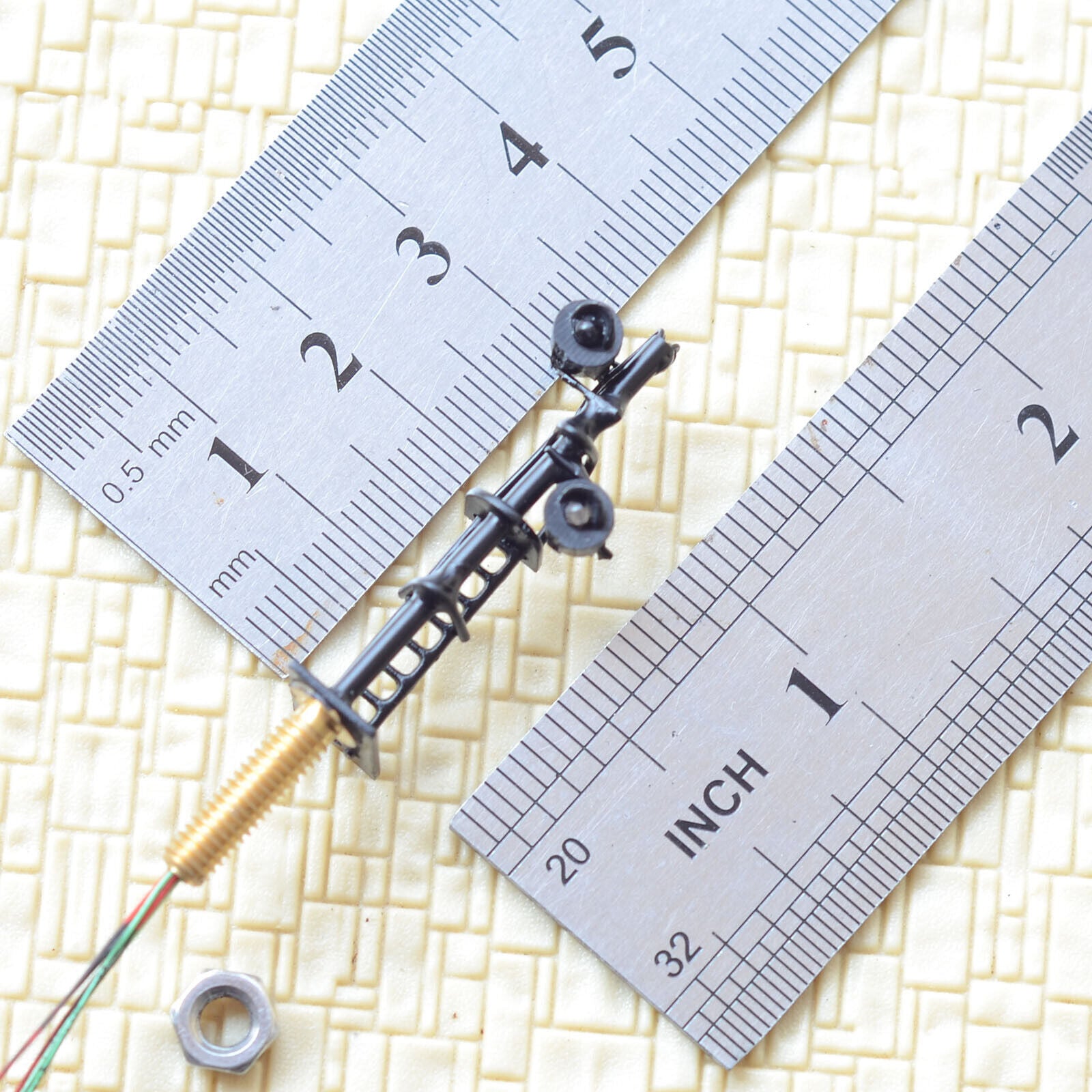 1 x N scale searchlight block signal model train bi-colors LED 2 heads R/G #S22O