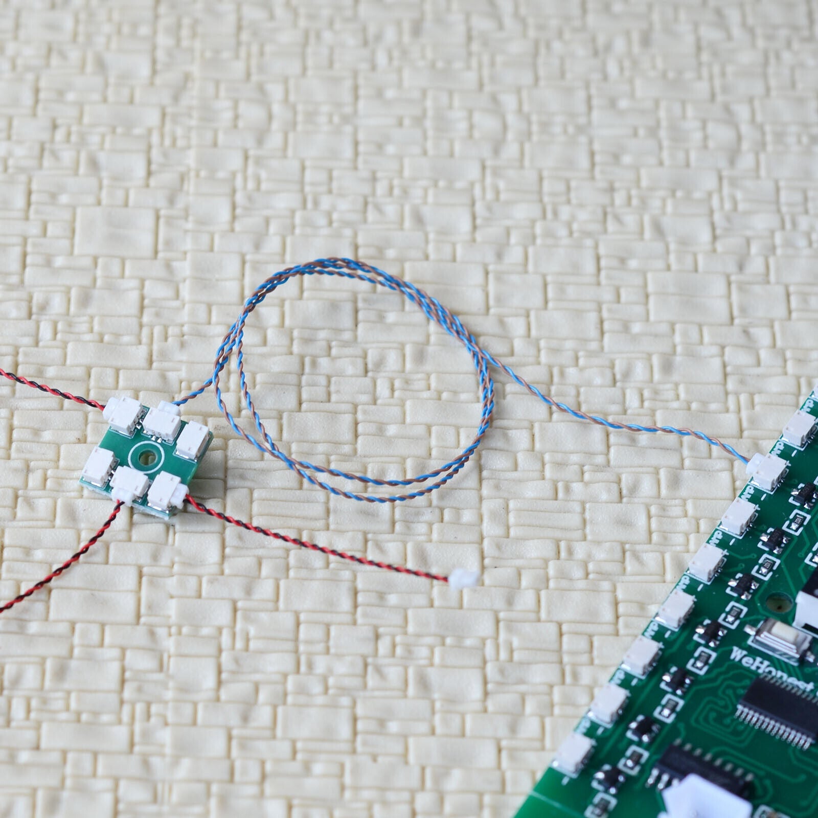 1 x extending hub1 to 5 expanding board 0.8 connector plug and play no soldering