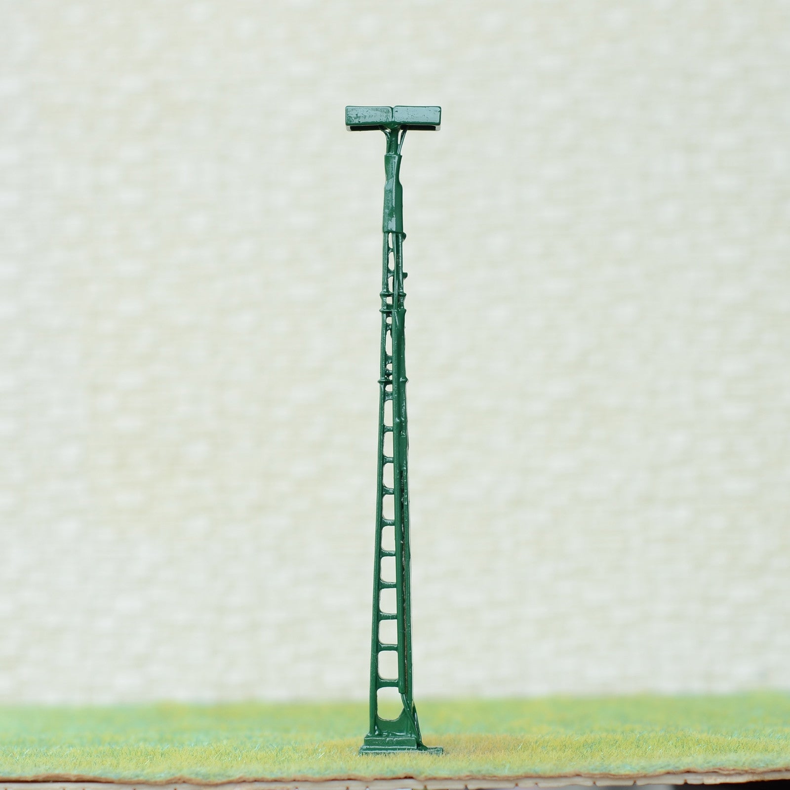 2 x OO / HO Scale Led mast tower light Model Railroad street Lamp post #TL47