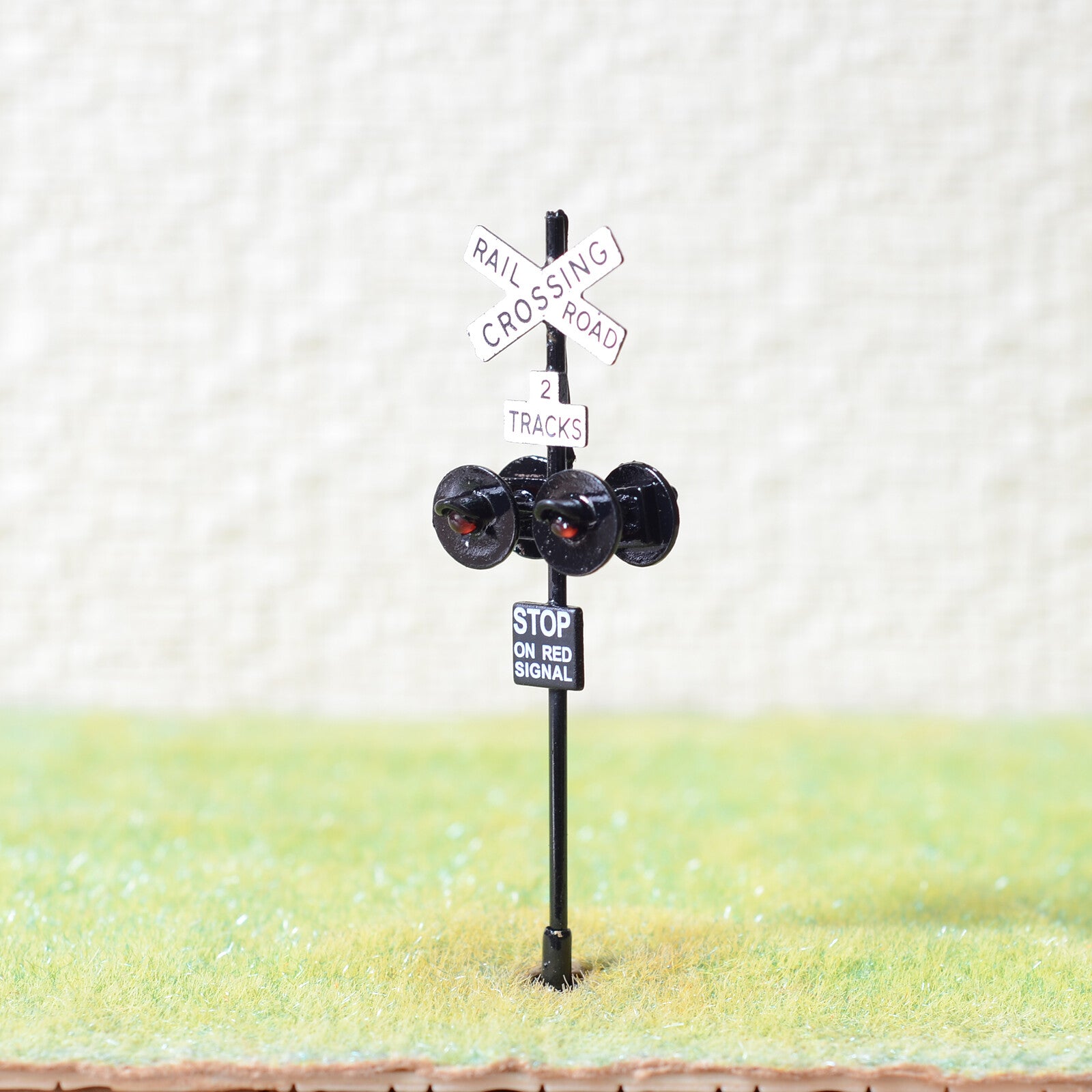 1 x OO / HO scale railroad crossing signal 4 LEDs + circuit board flasher #2BL4X