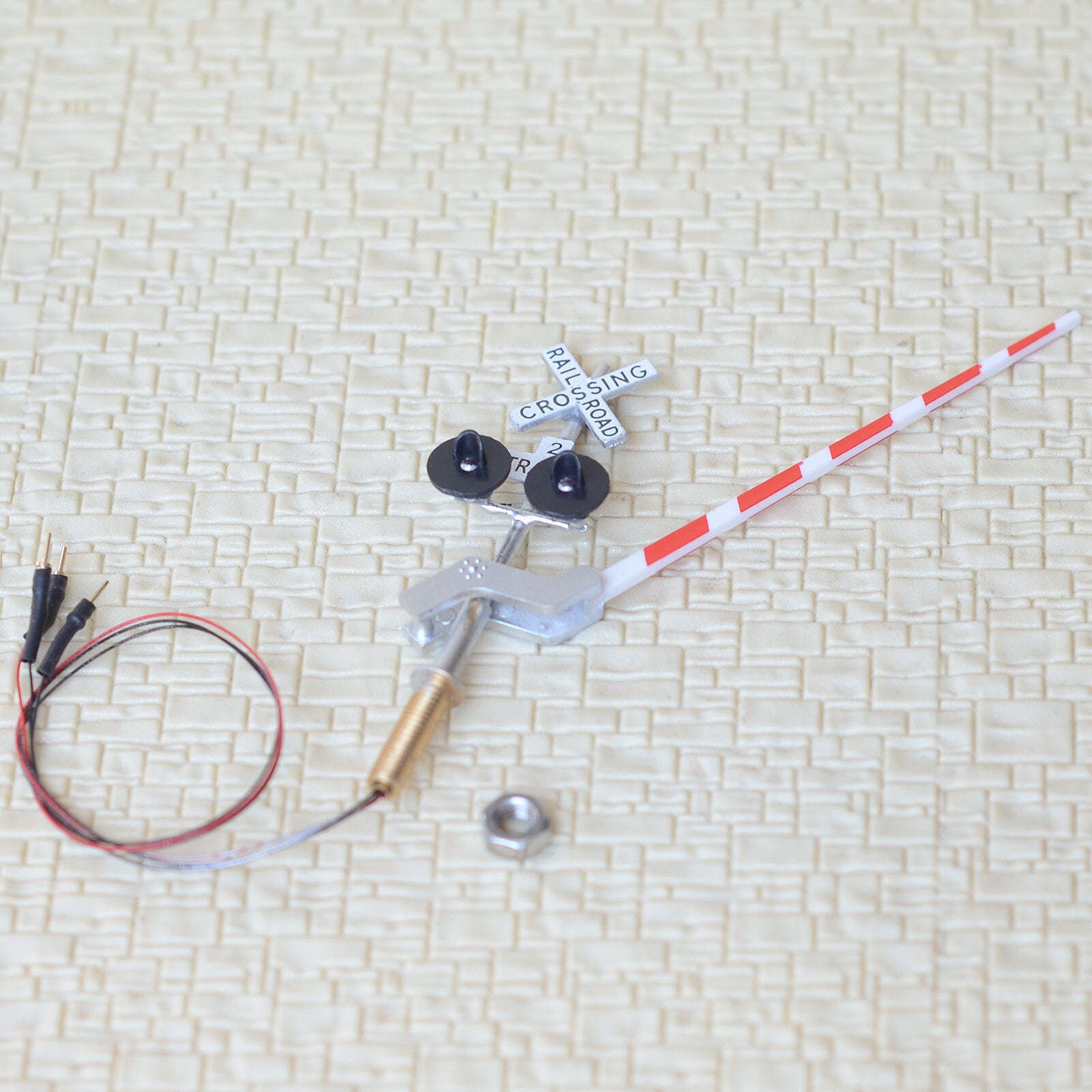 2 x HO scale railroad grade crossing signal arm gate stop lever 2 tracks #S22R