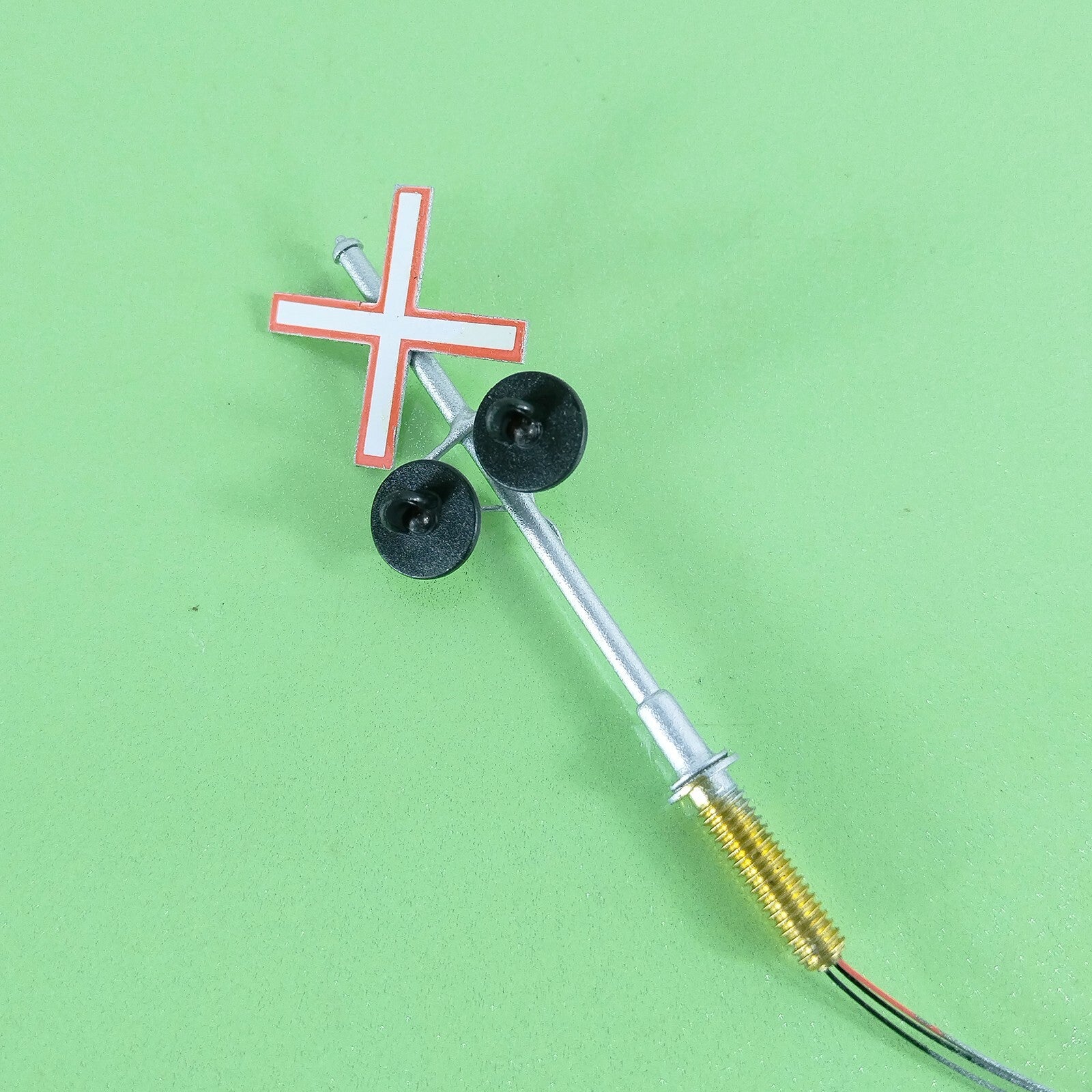 2 x HO scale Canadian railroad grade crossing signals LED made 2 targets #CCS20