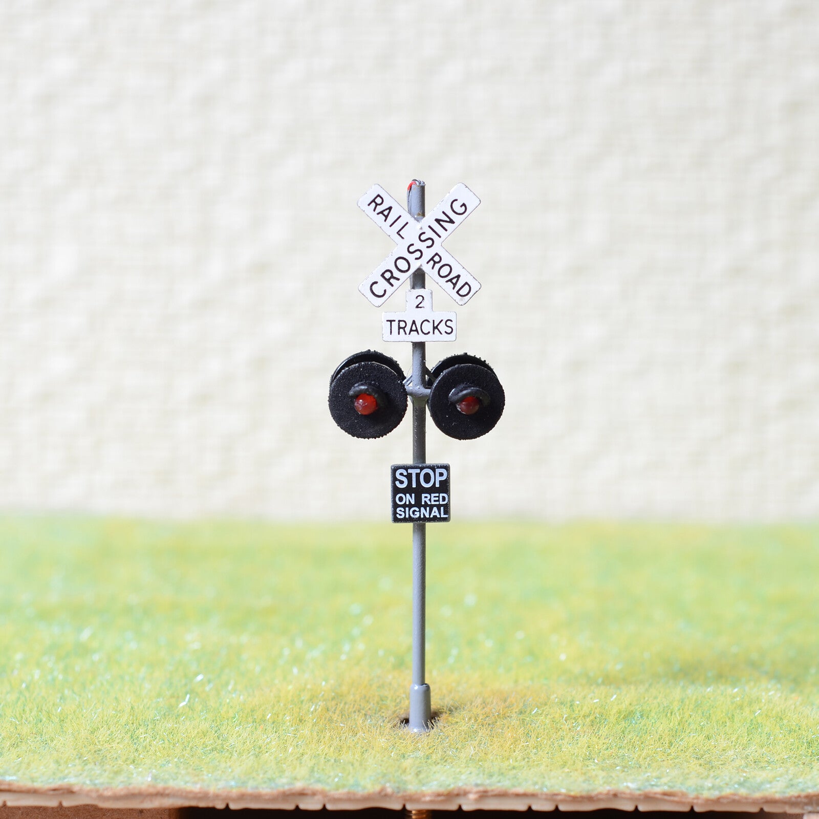 1 x OO / HO scale railroad crossing signal LED made 4 target faces silver #2GR4