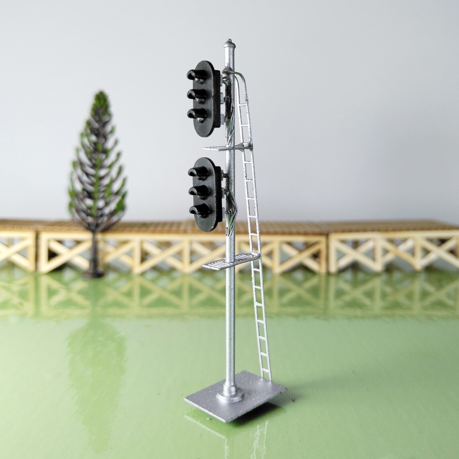 1 x HO scale model railroad 2 heads 3 + 3 aspects block signal LED made #K33Sr