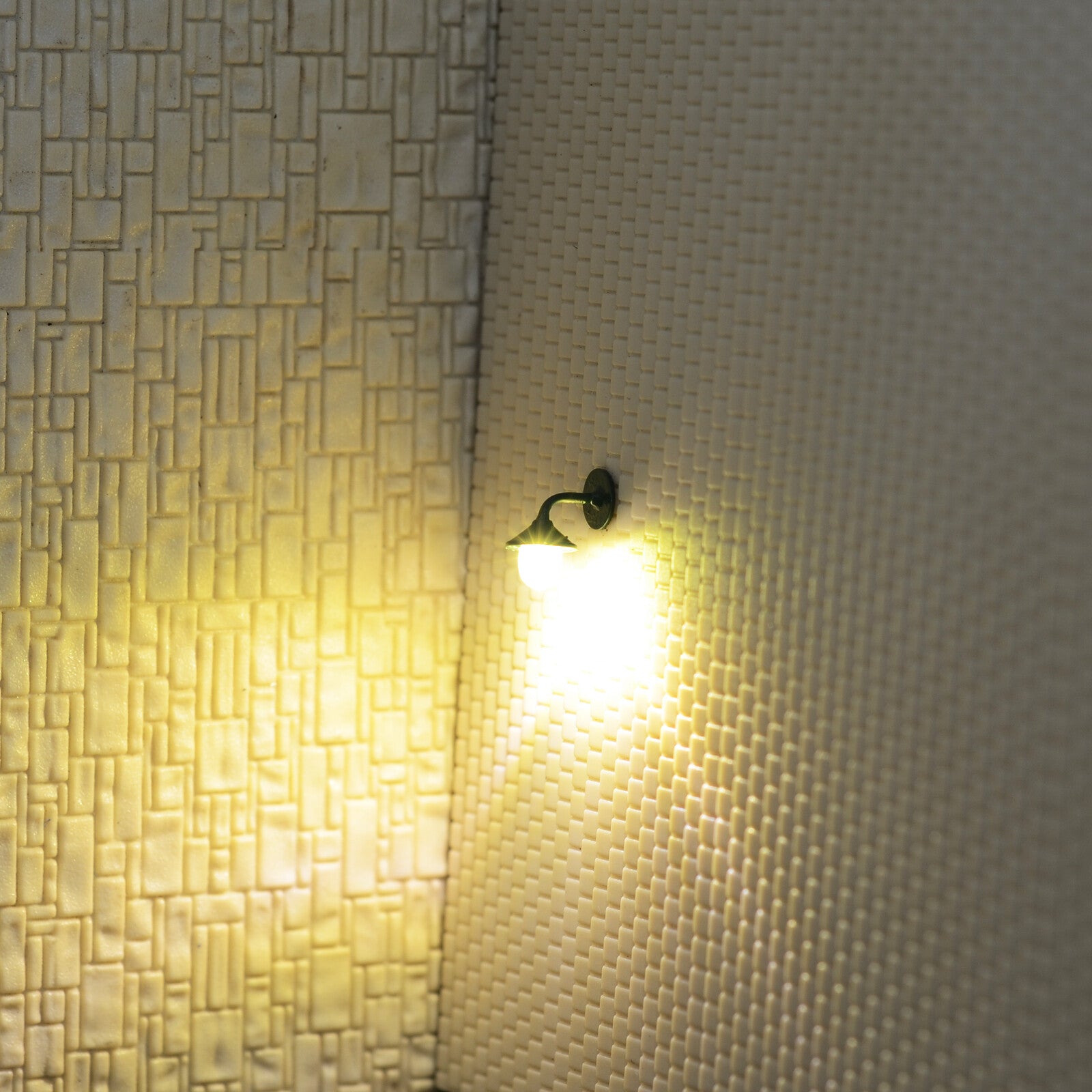 5 x OO / HO scale street bracket light model wall lamp posts LED building #R20BG
