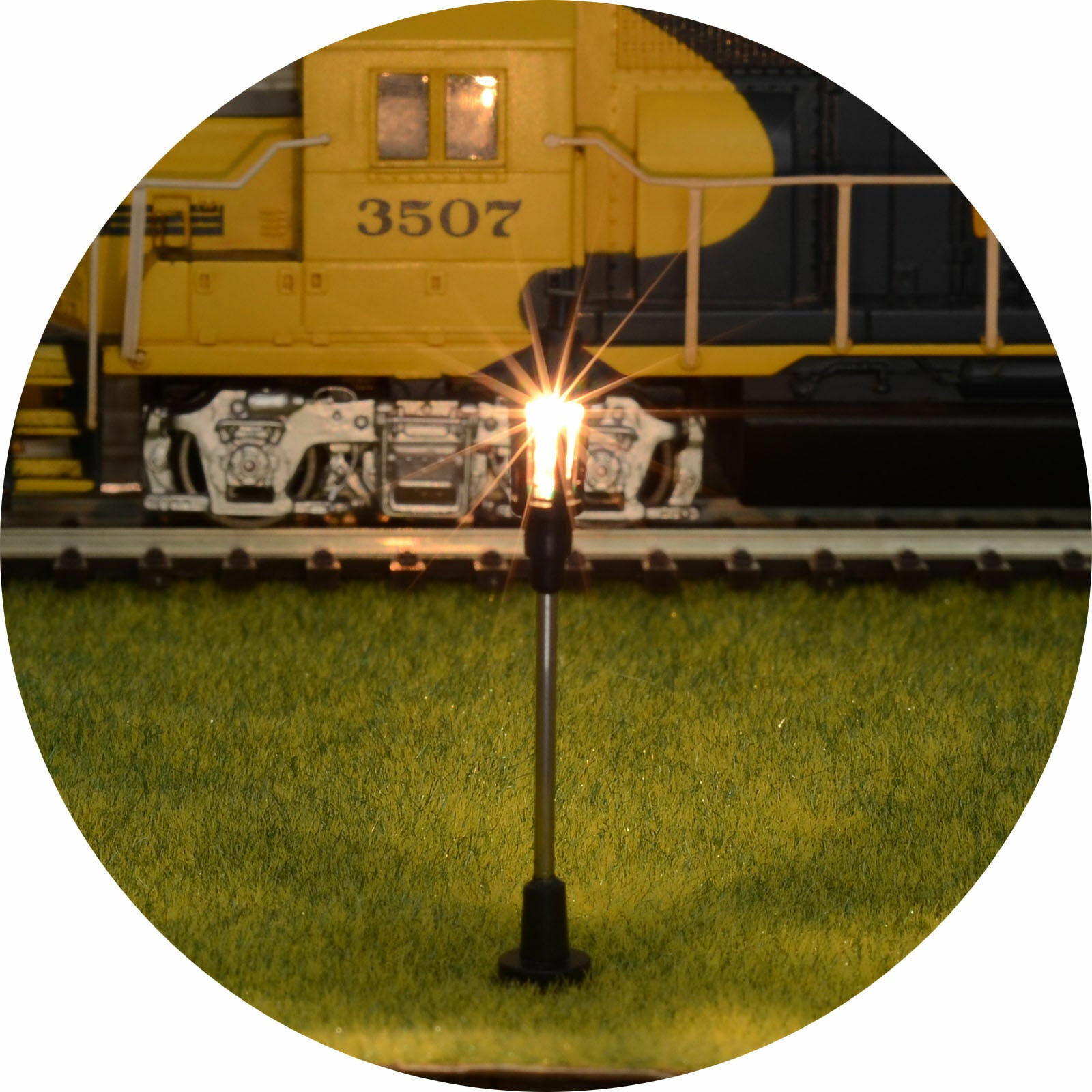 5 x HO scale model lamps railroad lamp posts antique court street lights #R3-5