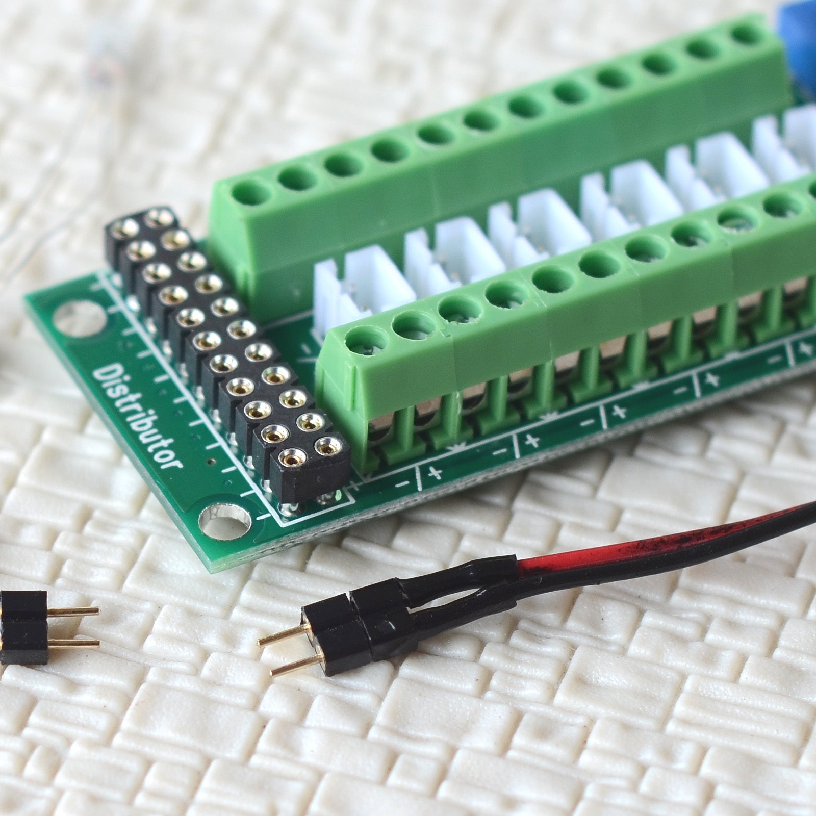 11 x combined wires with 2 pins male ends connectors 2.54mm mini-plug 300mm long