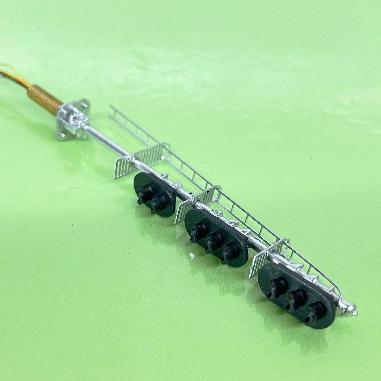 1 x HO scale model railroad block signal 3 heads distance metal #BS332skSL