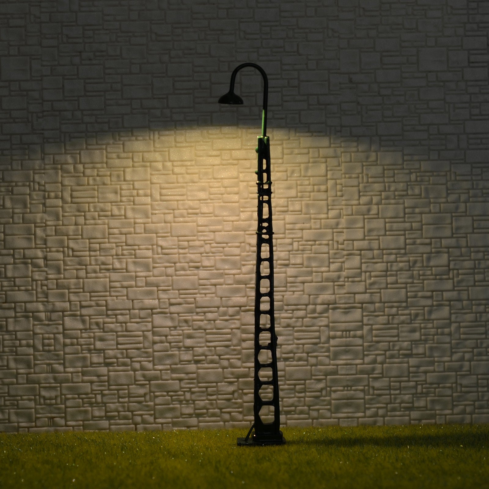 2 x OO / HO Scale Led mast tower light Model Railroad street Lamp post #TL3BG
