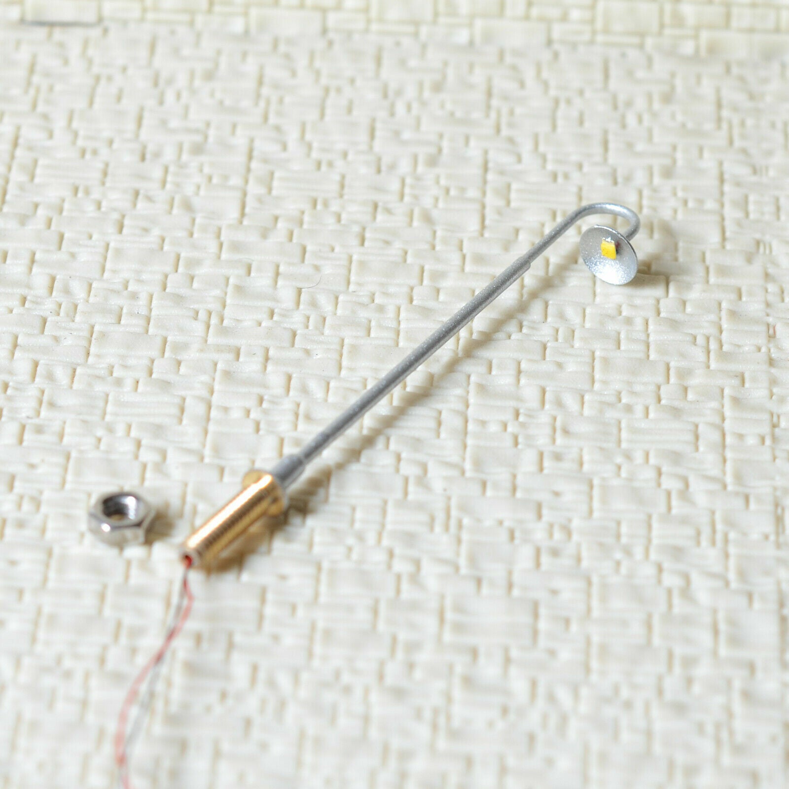 5 x OO / HO scale LED street light railway path Lamp post with screw base #705SL