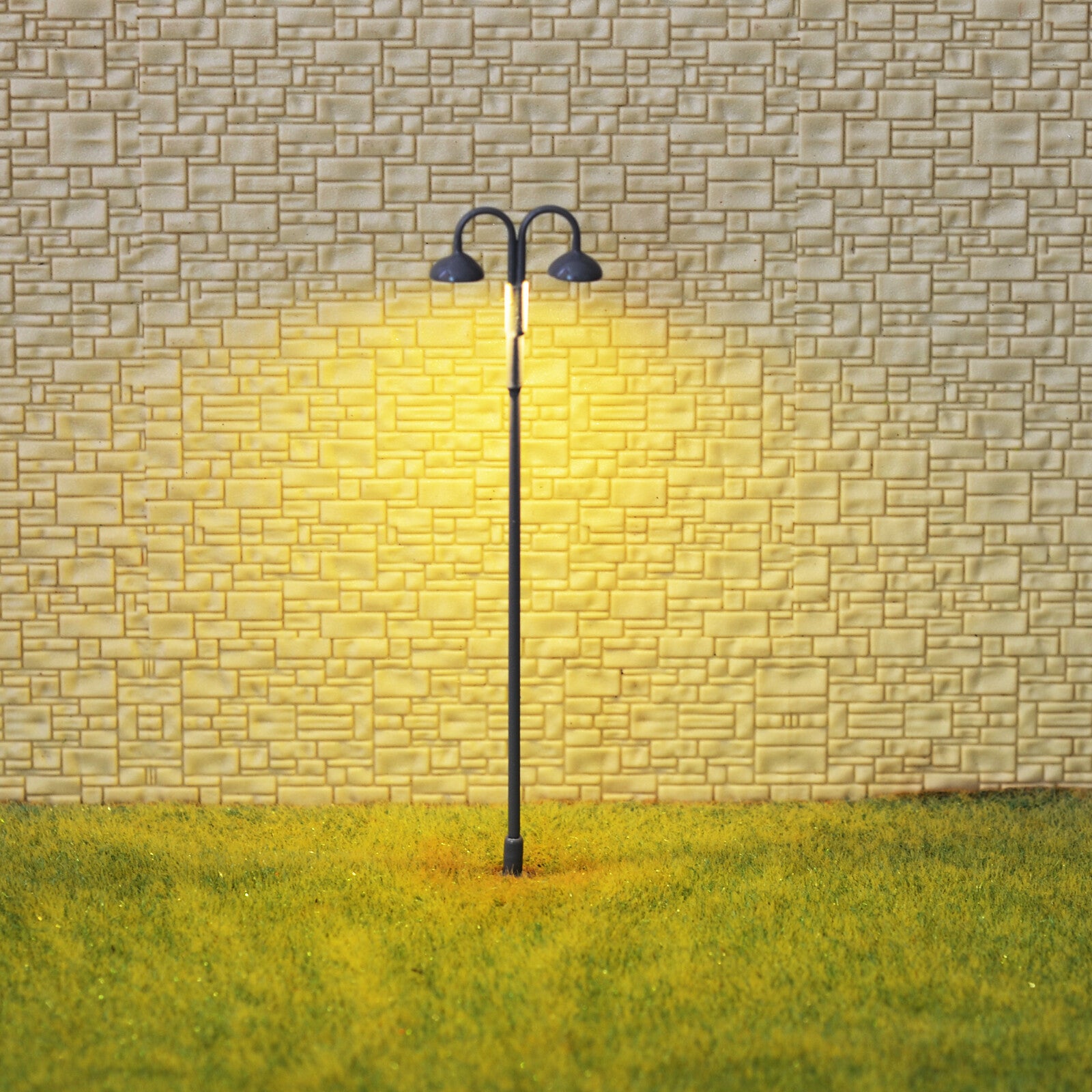 5 x OO / HO scale LED street light Model Train Railroad path lamp post #702GR