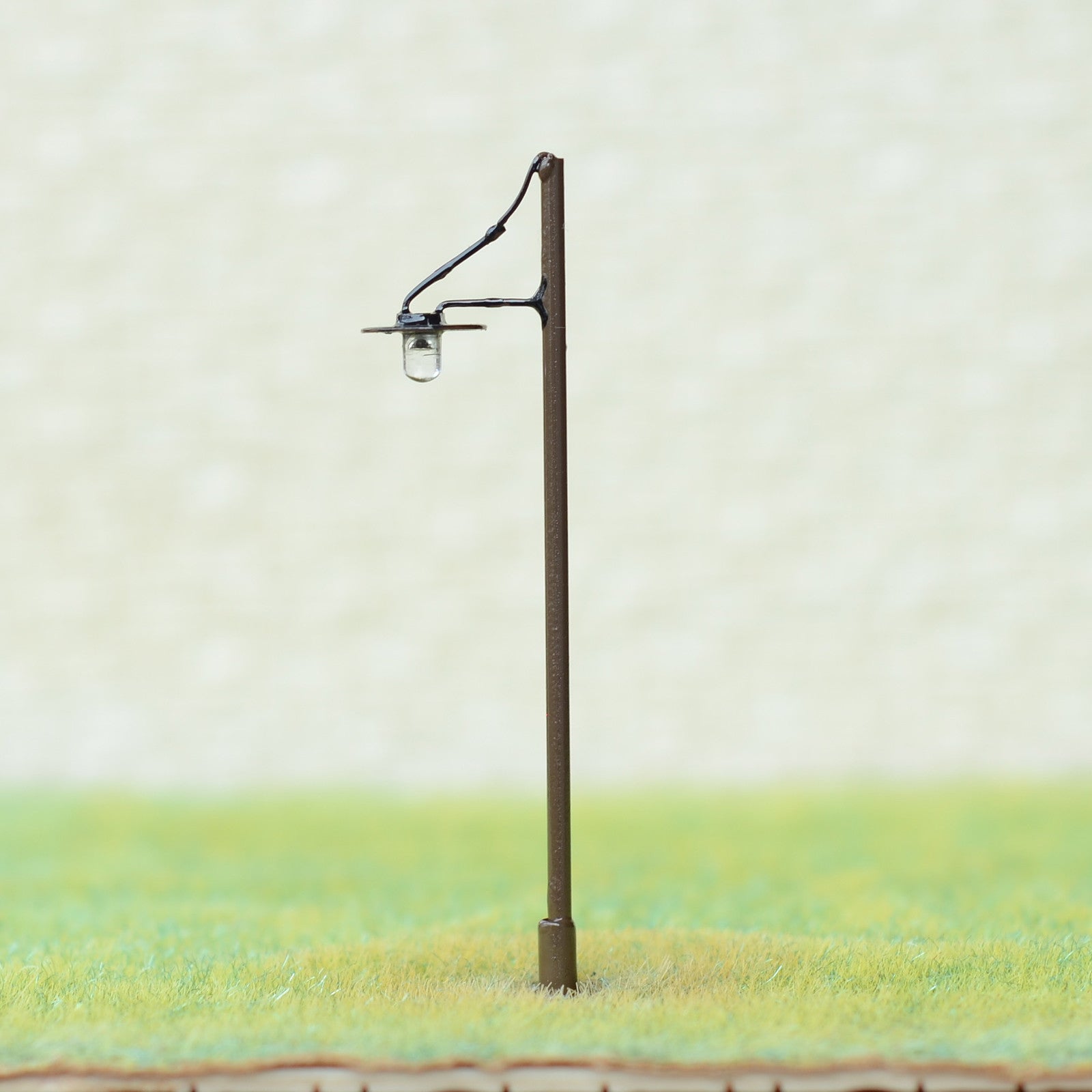 5 x OO / HO scale LED street light railroad path lamp post + resistors #R7BR