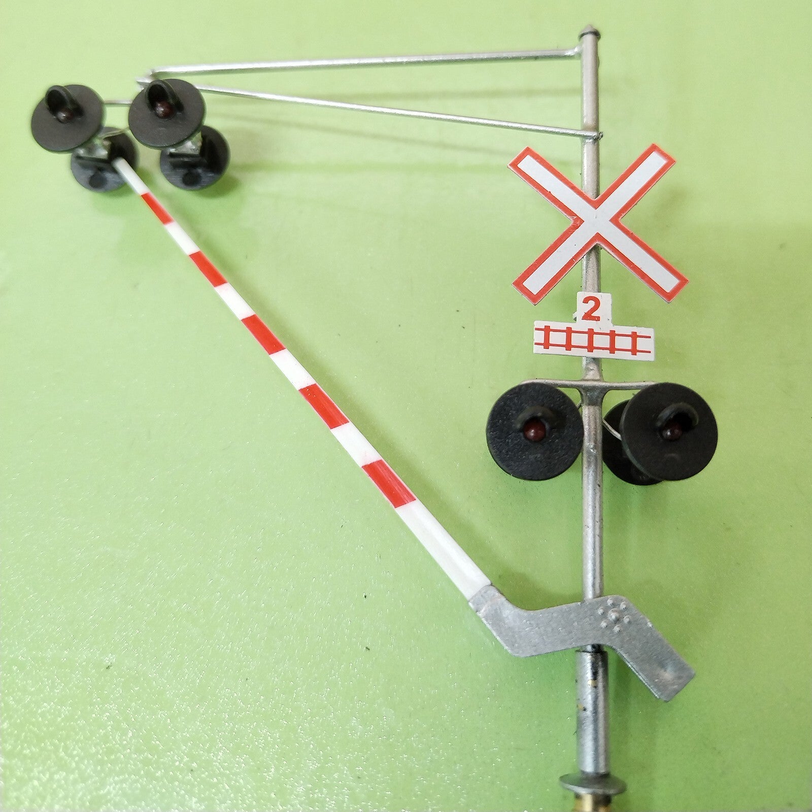 2 x HO scale railroad Canadian grade crossing signal arm gate stop lever #CC06