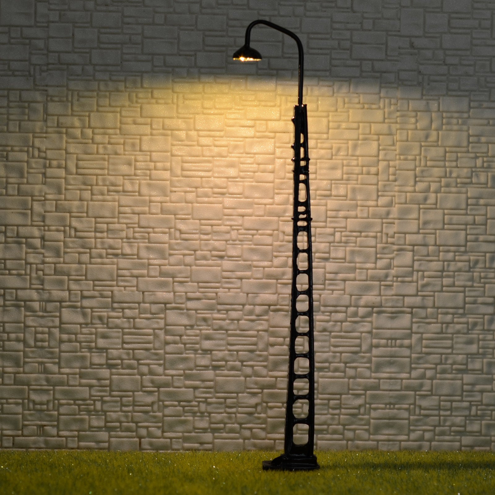 2 x OO / HO Scale Led mast tower light Model Railroad street Lamp post #TL1BL