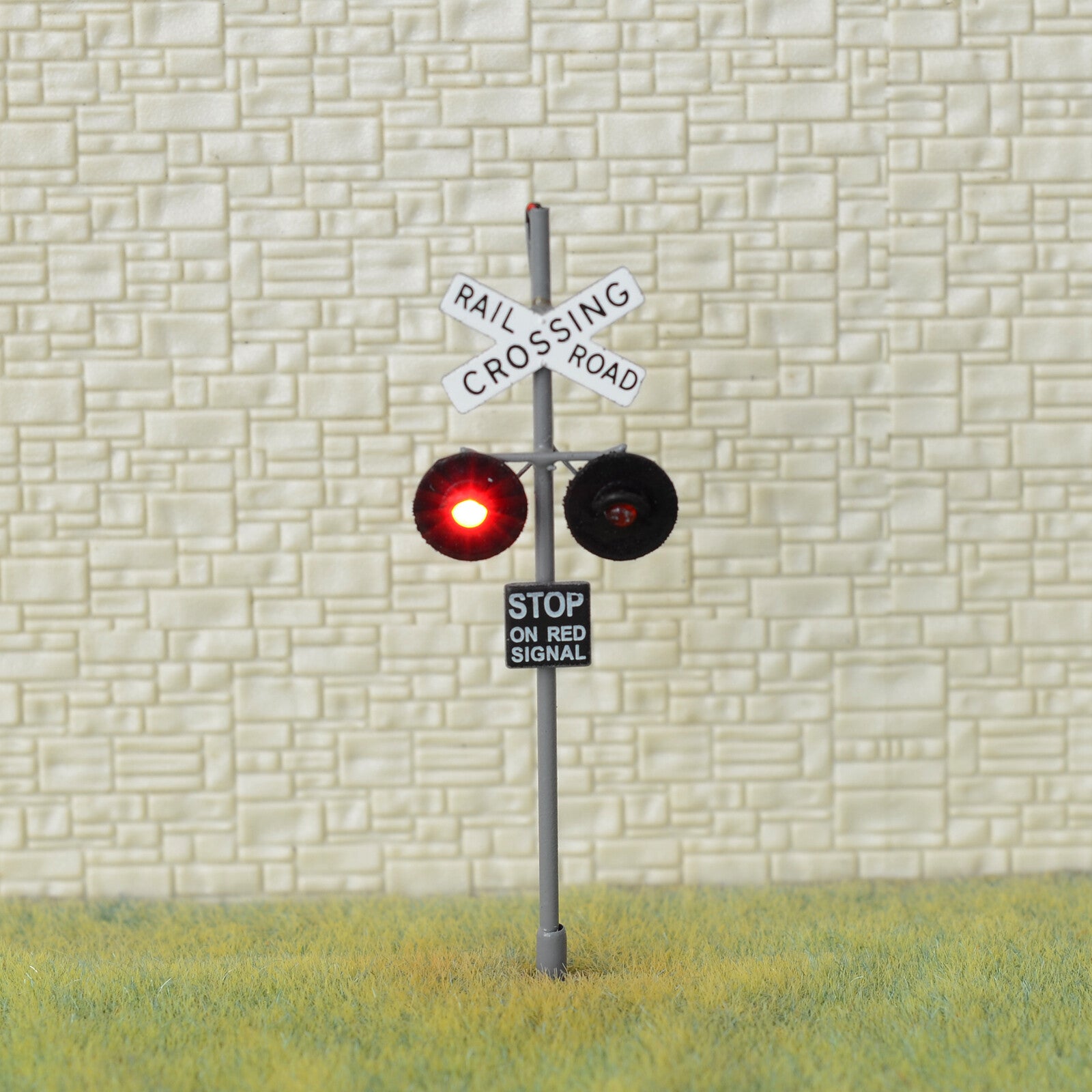 1 x OO Scale railroad grade crossing signals LEDs made 2 target faces Gray #X 