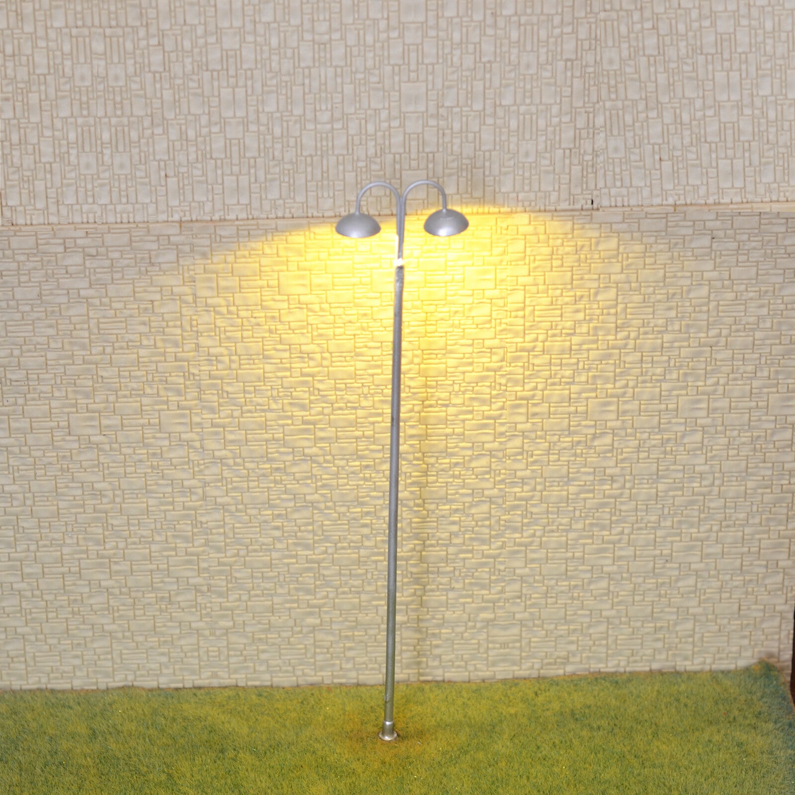 5 x OO / HO scale LED street light Model Train Railroad path lamp post #702SL