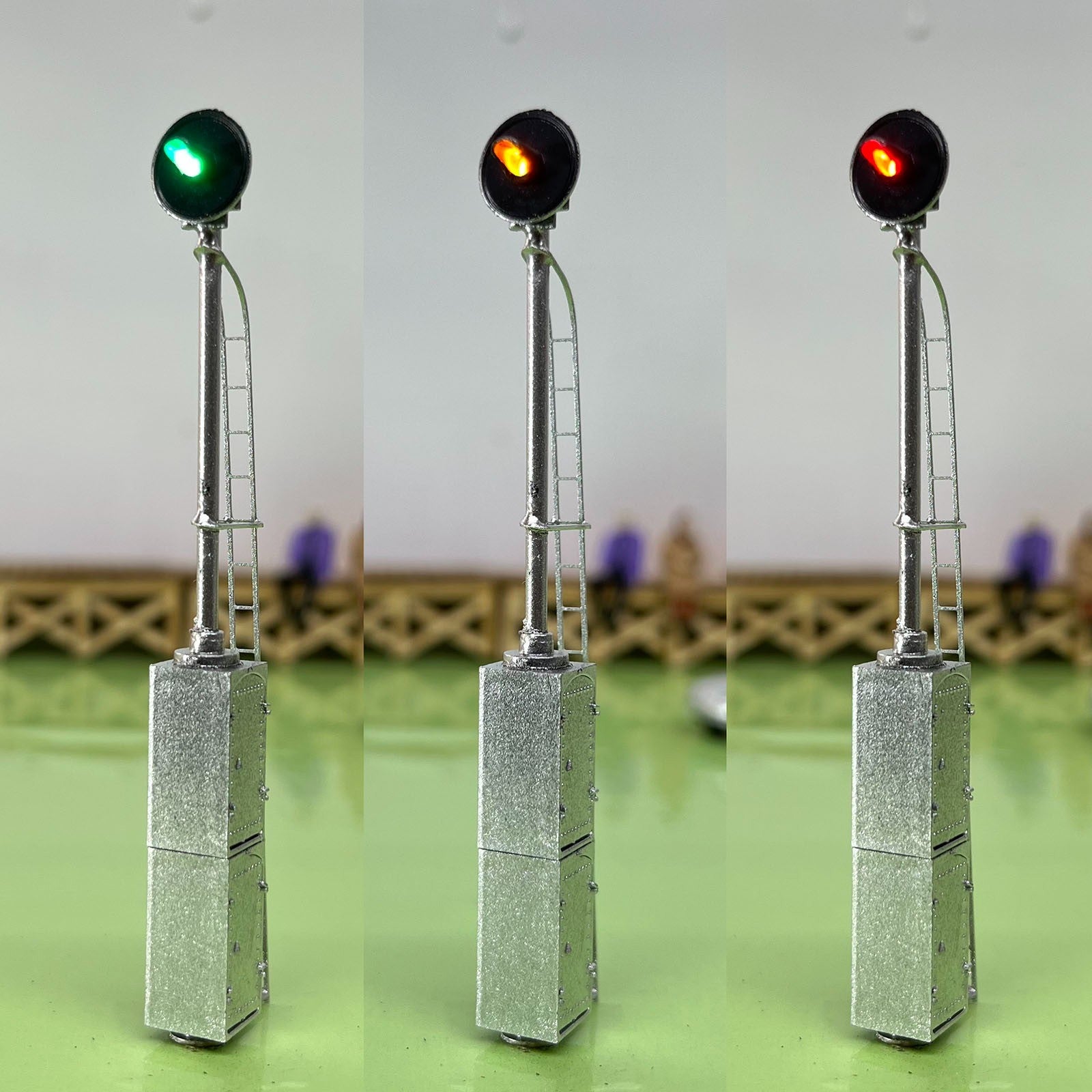 1 x HO scale model railroad tri-color LED searchlight signal equipment case #SK3