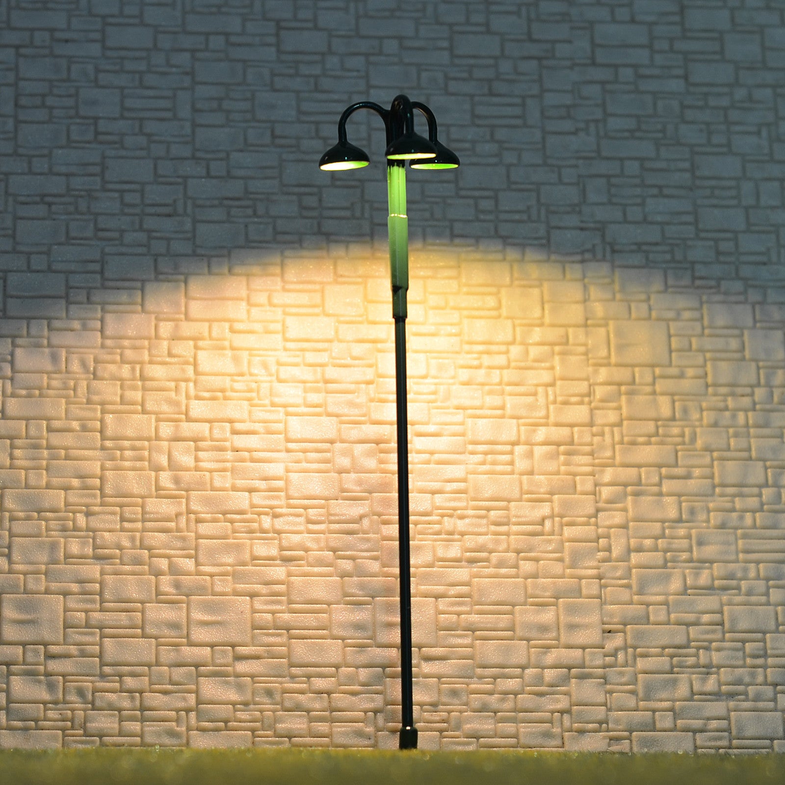 5 x OO / HO scale LED street light Model Train Railroad path lamp post #703BG