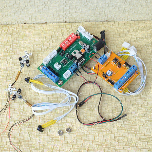 1 set N crossing signals + automatic IR sensors controller by train detector