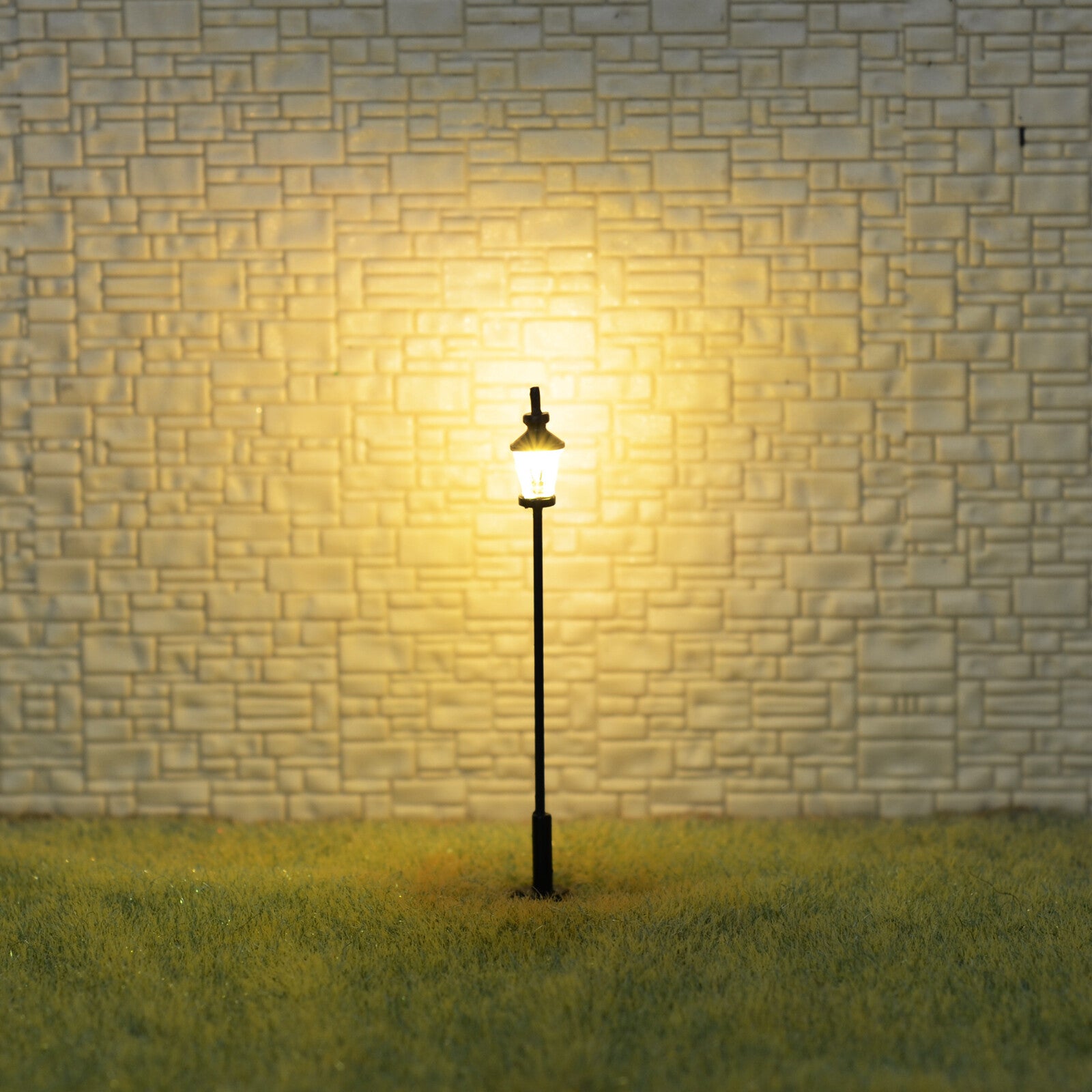 5 x OO / HO scale LED antique street light model railroad path lamp post #S0108