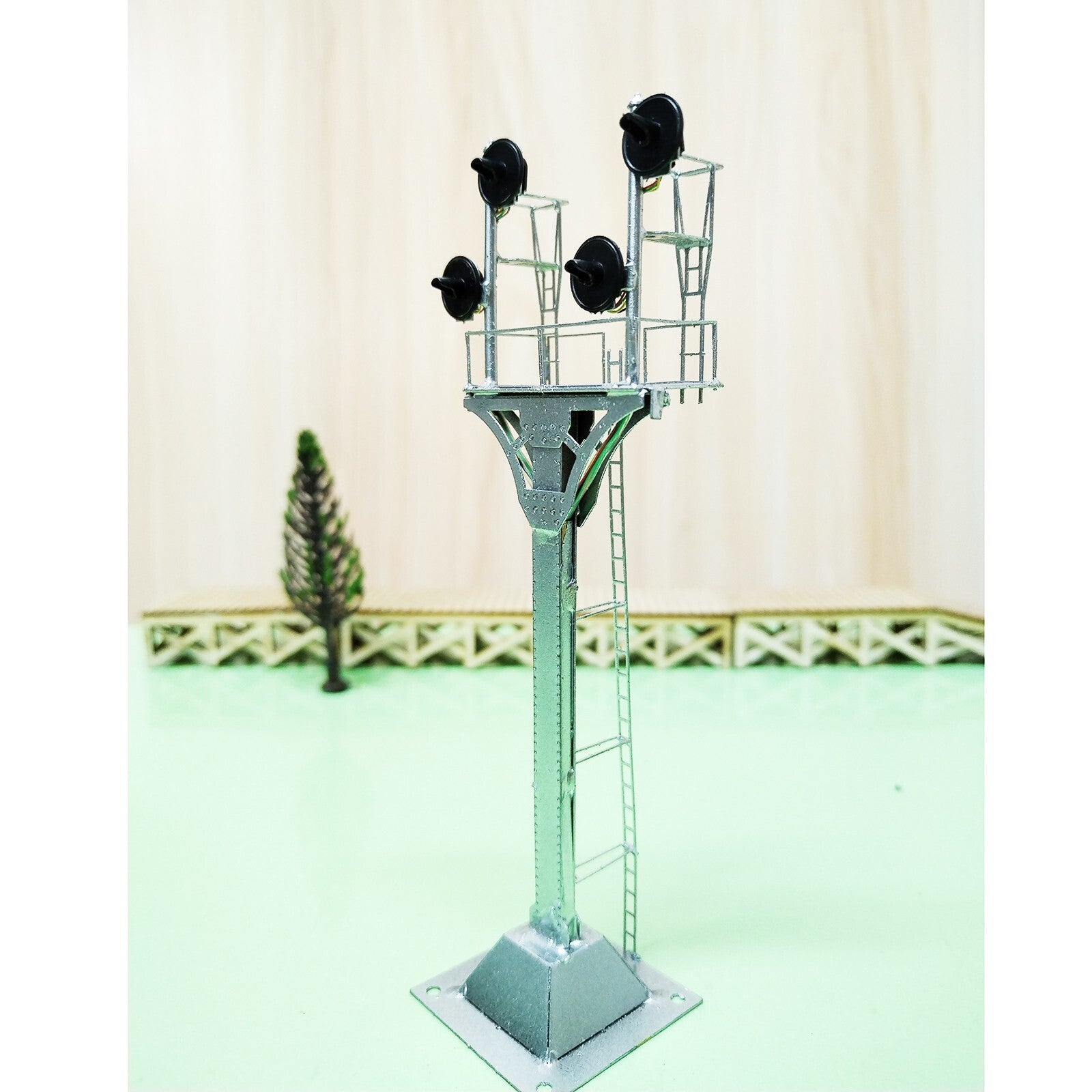 1 x HO scale model tower searchlight signal goalpost bracket 4 faceplate #Q22OF