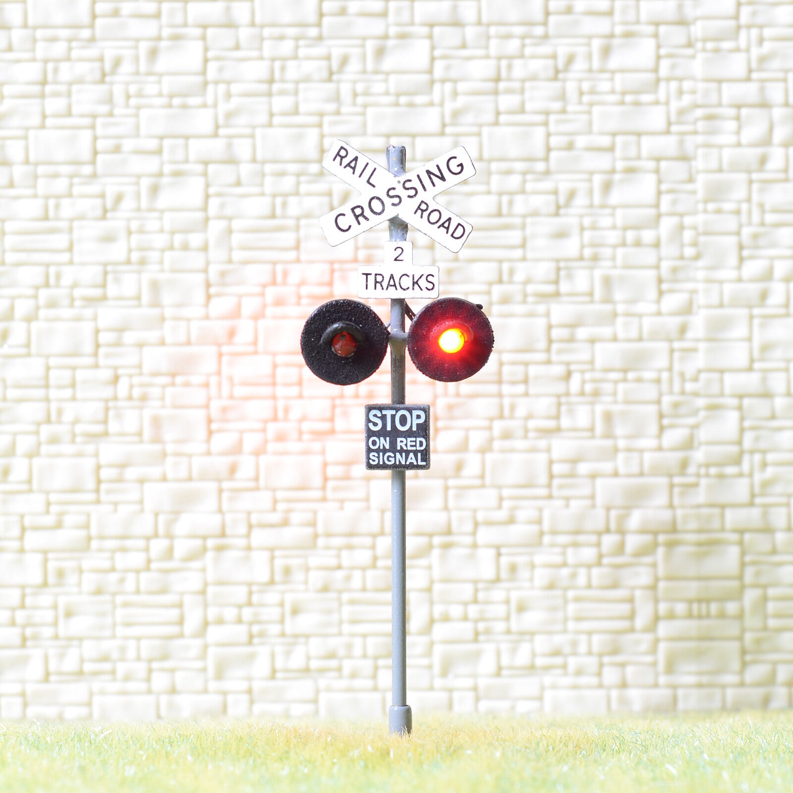 1 x OO / HO scale railroad crossing signal 4 LEDs + circuit board flasher #2GR4X
