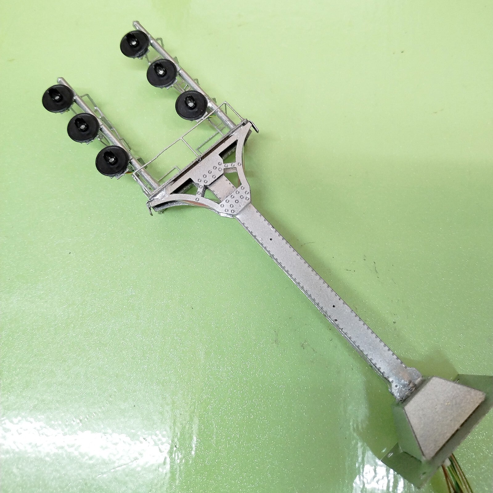 1 x HO scale model tower searchlight signal goalpost bracket 6 faceplate #Q6