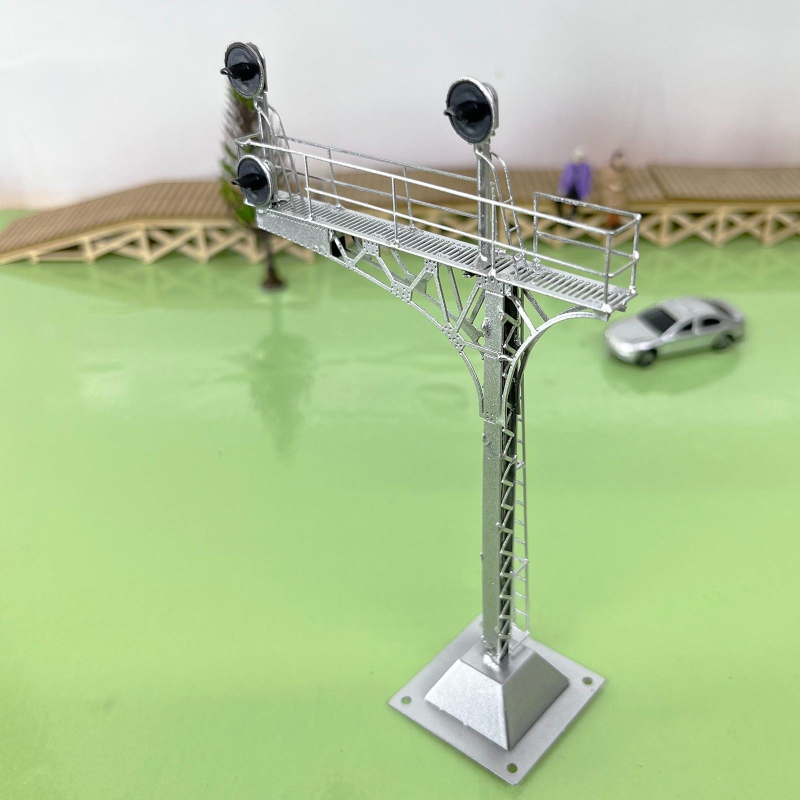 1 x HO scale cantilever LED searchlight signal 3 targets 3-colors metal #SKcs21