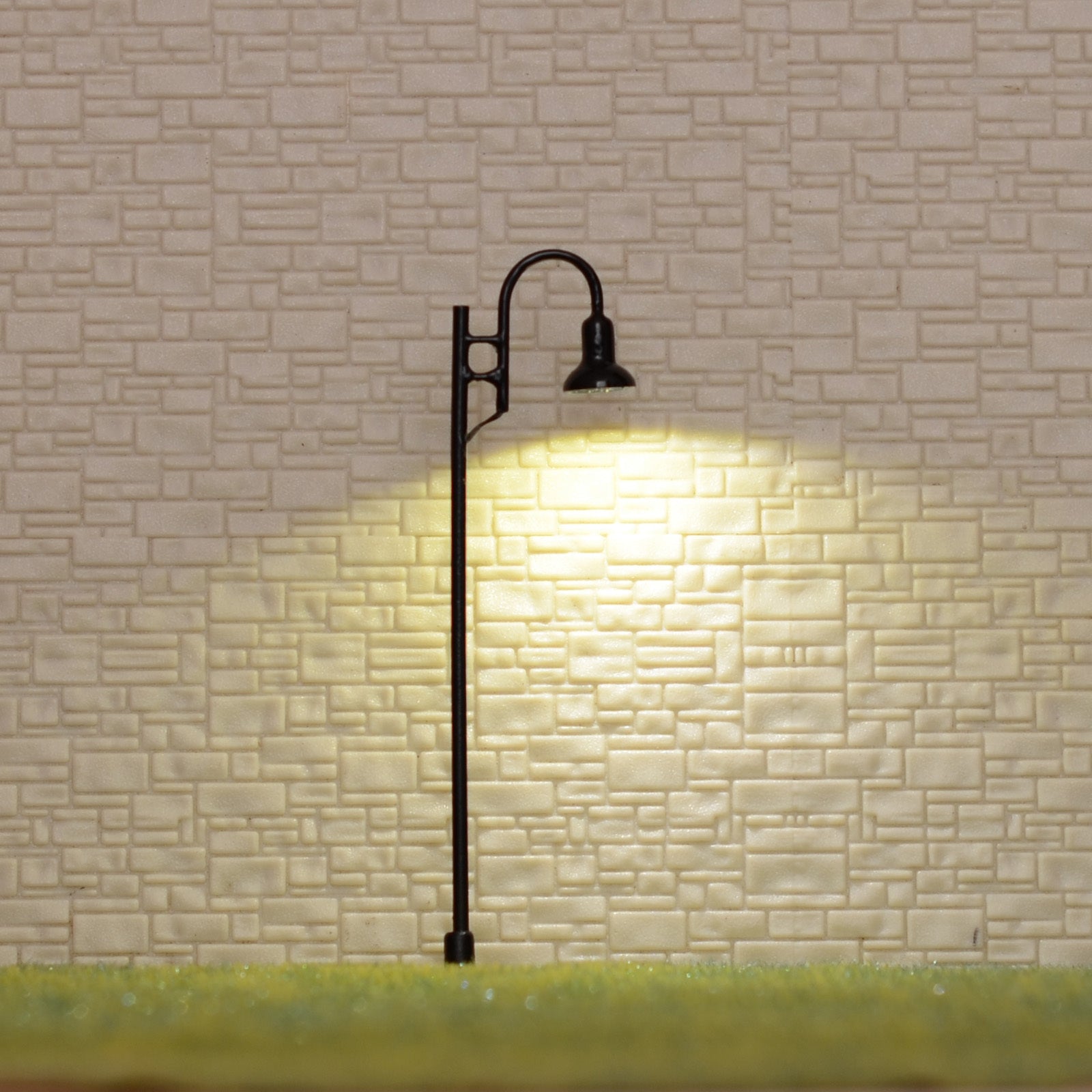 5 x HO / OO Scale led street light Model Railroad Lamp post + resistors #326BL