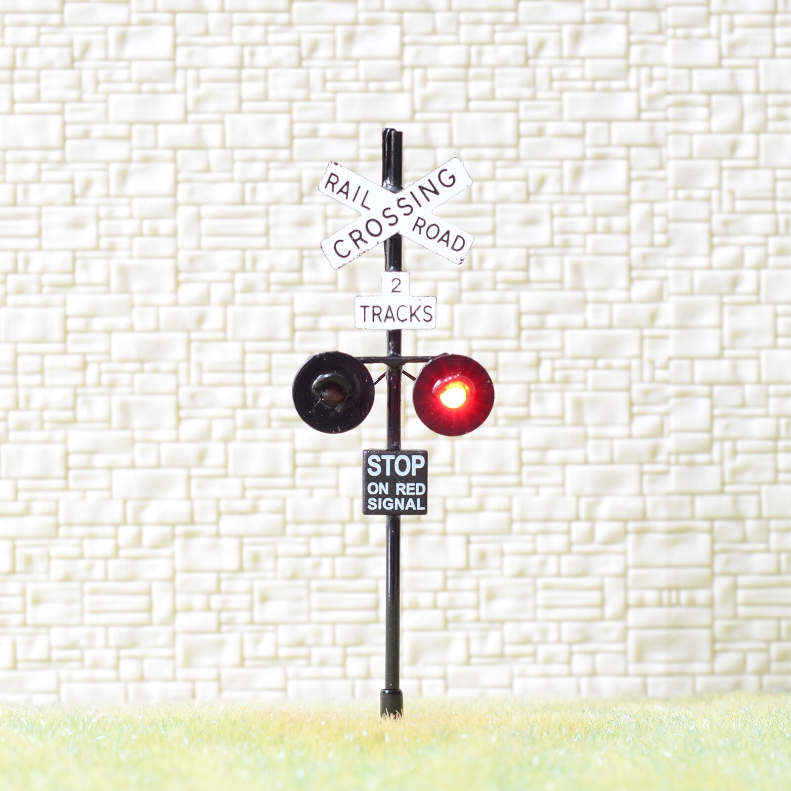 1 x OO Scale 2 tracks railroad crossing signal LED made 2 target faces black #X 