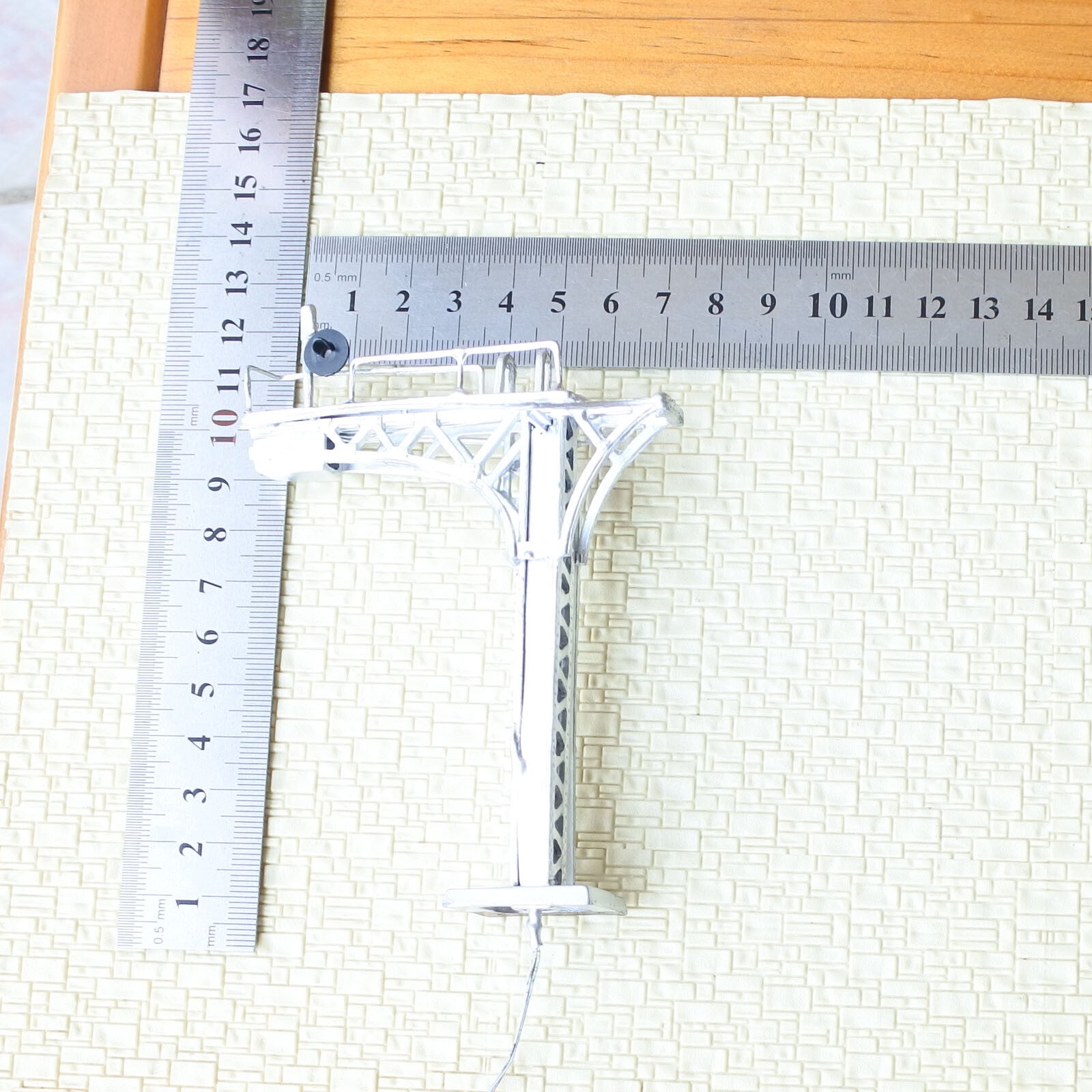 1 x HO OO block searchlight cantilever signal bridge tricolors 1 track metal #13