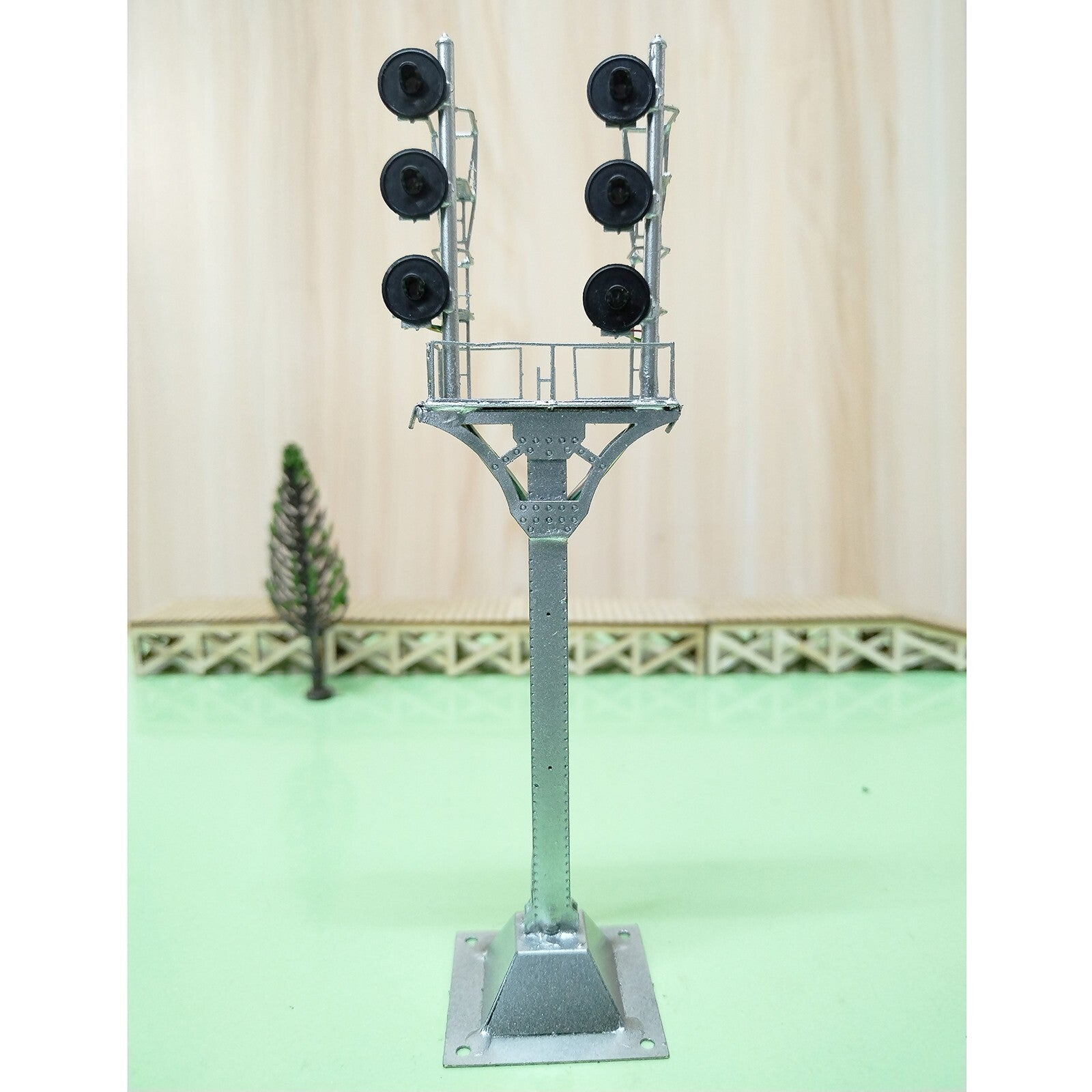 1 x HO scale model tower searchlight signal goalpost bracket 6 faceplate #Q6