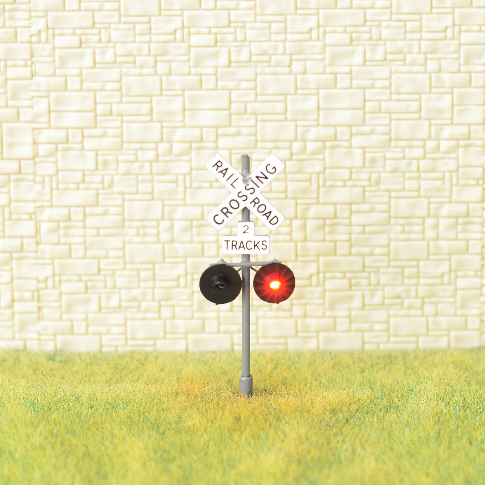 1 x HO scale railroad grade crossing signals 2 tracks sign LED made gray
