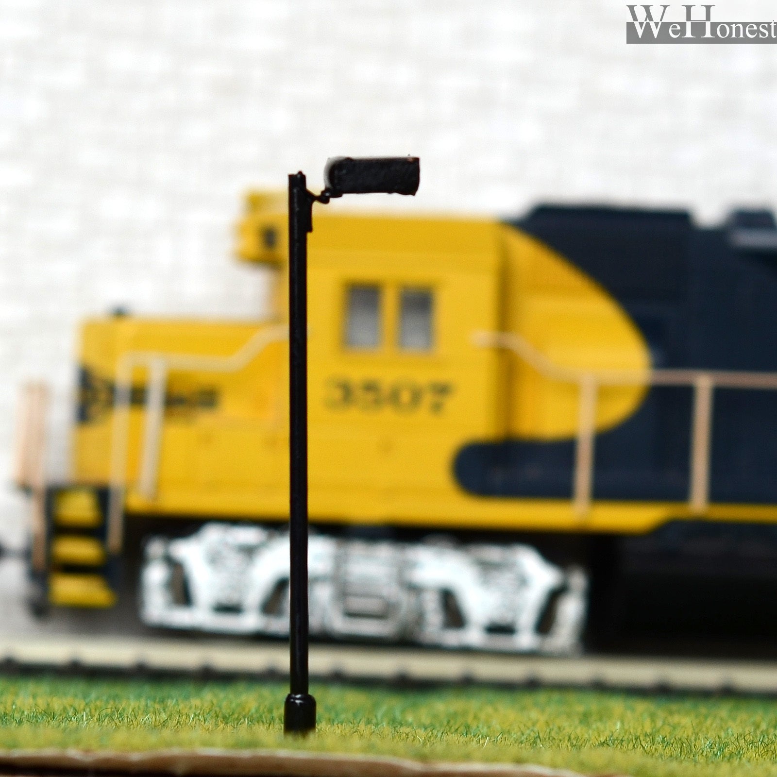 10 pcs HO Scale Model Lamppost warm white LED Made Light Courtyard Lamp #047