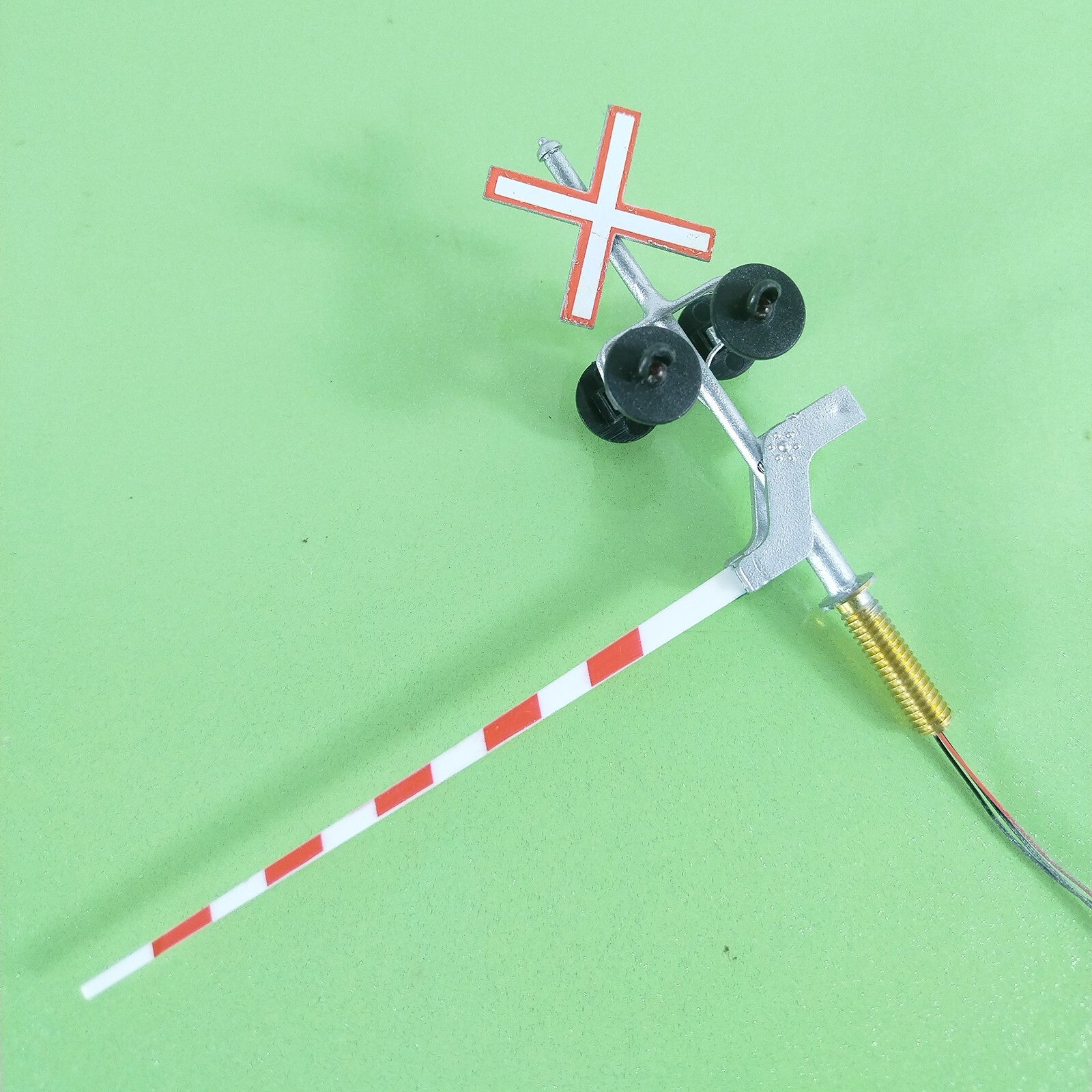 2 x HO scale railroad Canadian grade crossing signal arm gate stop lever #CG40