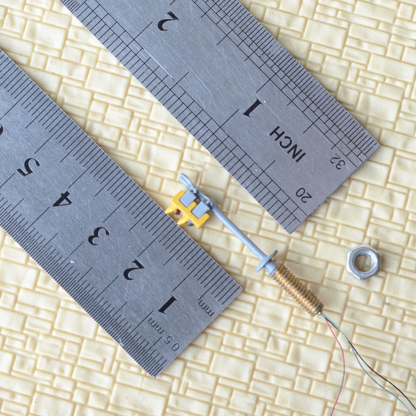 2 x traffic signal light N scale model railroad crossing walk pedestrian #OR2N