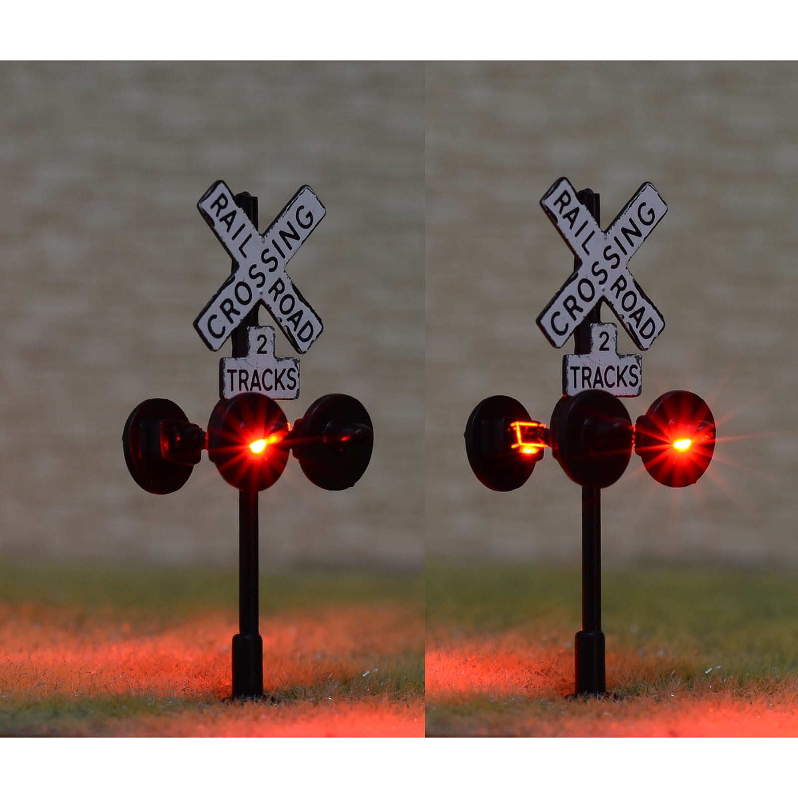 2 x HO scale railroad crossing signals 2 tracks + 1 circuit board flasher #BL04