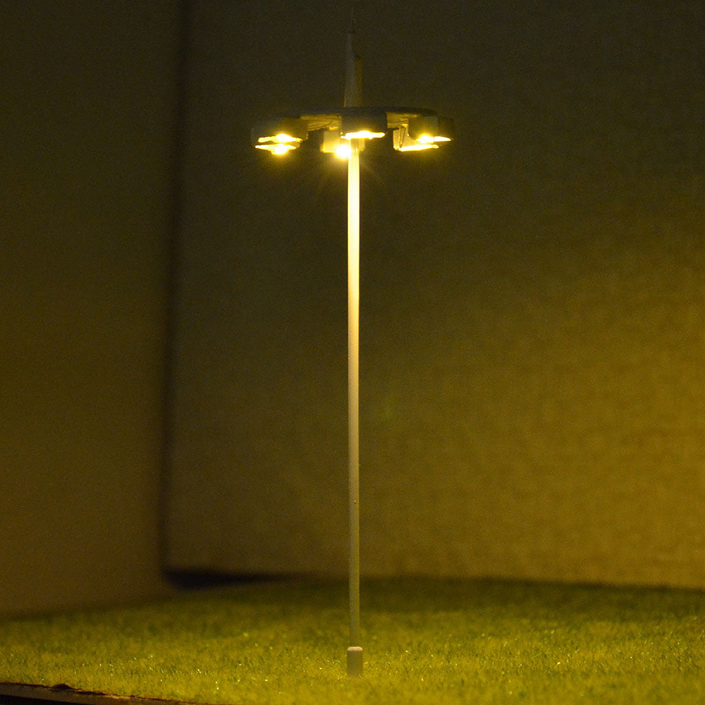 5 pcs OO / HO scale Model Lamp warm white LEDs made Plaza Lamppost Street Light 