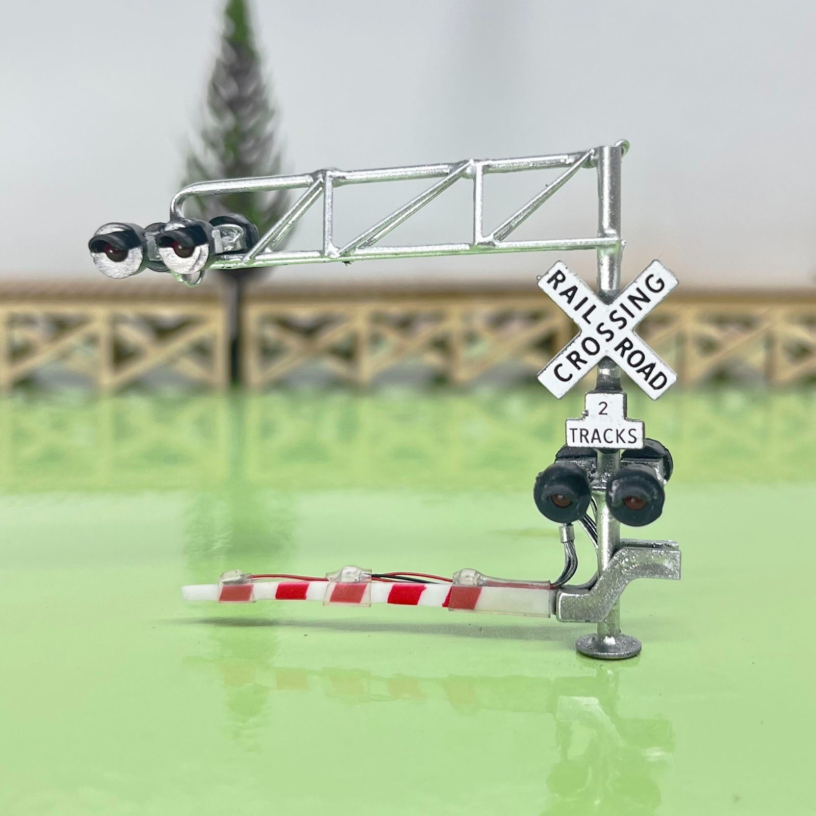 1 x N scale model cantilever grade crossing signal gate arm barrier light #NC27L
