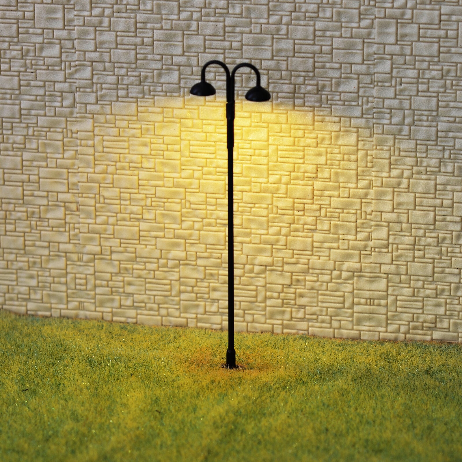 5 x OO / HO scale LED street light Model Train Railroad path lamp post #702BL